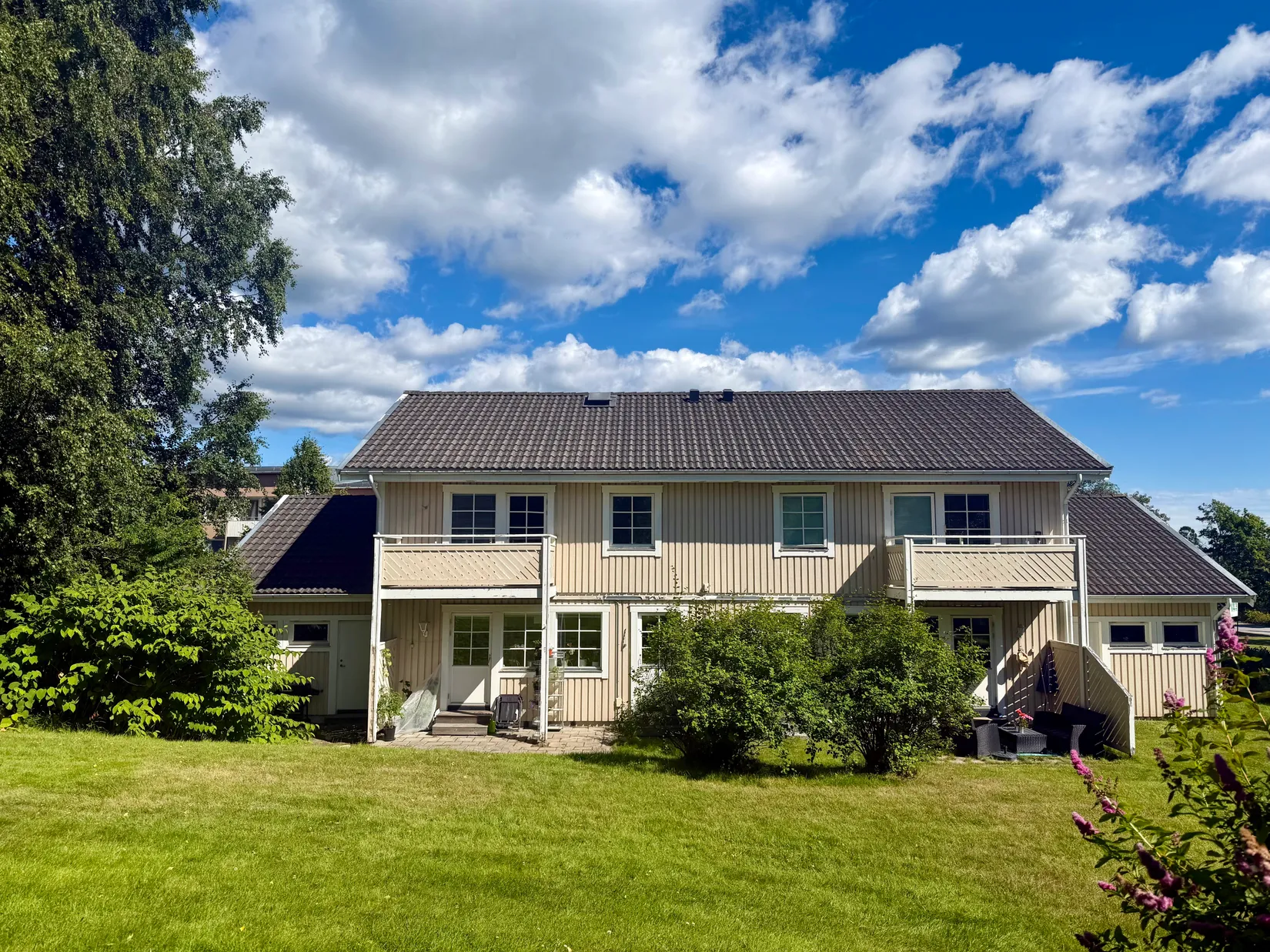 Radhus, Ådalsvägen 17, Bondjöstaden, Härnösand