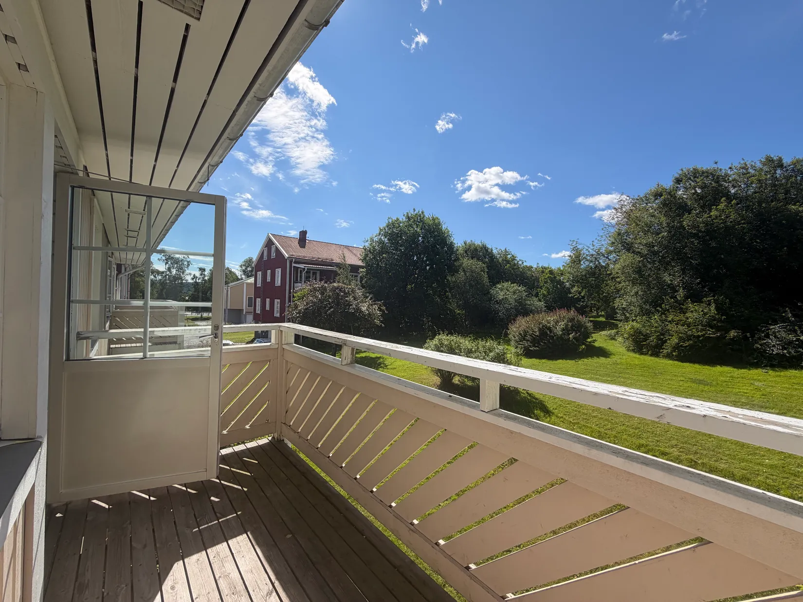 Radhus, Ådalsvägen 17, Bondjöstaden, Härnösand