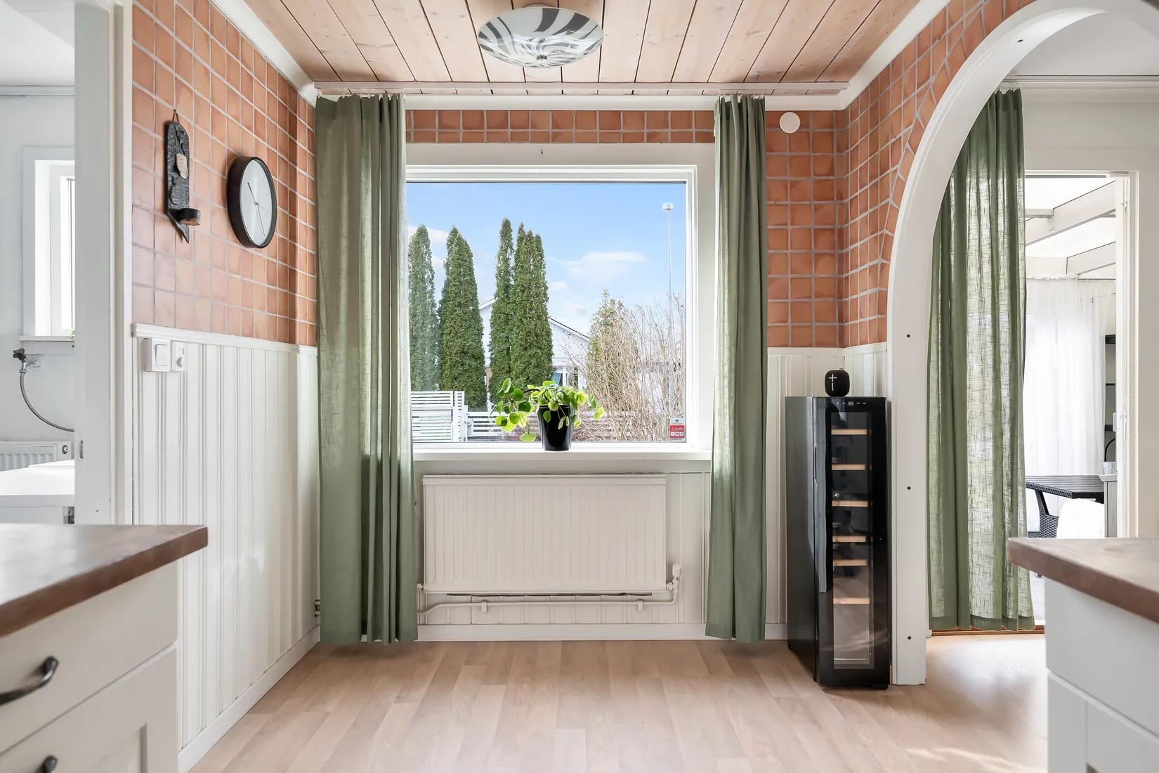 Villa, Radhus, Prästkragevägen 1, Sunnerby, Nynäshamn