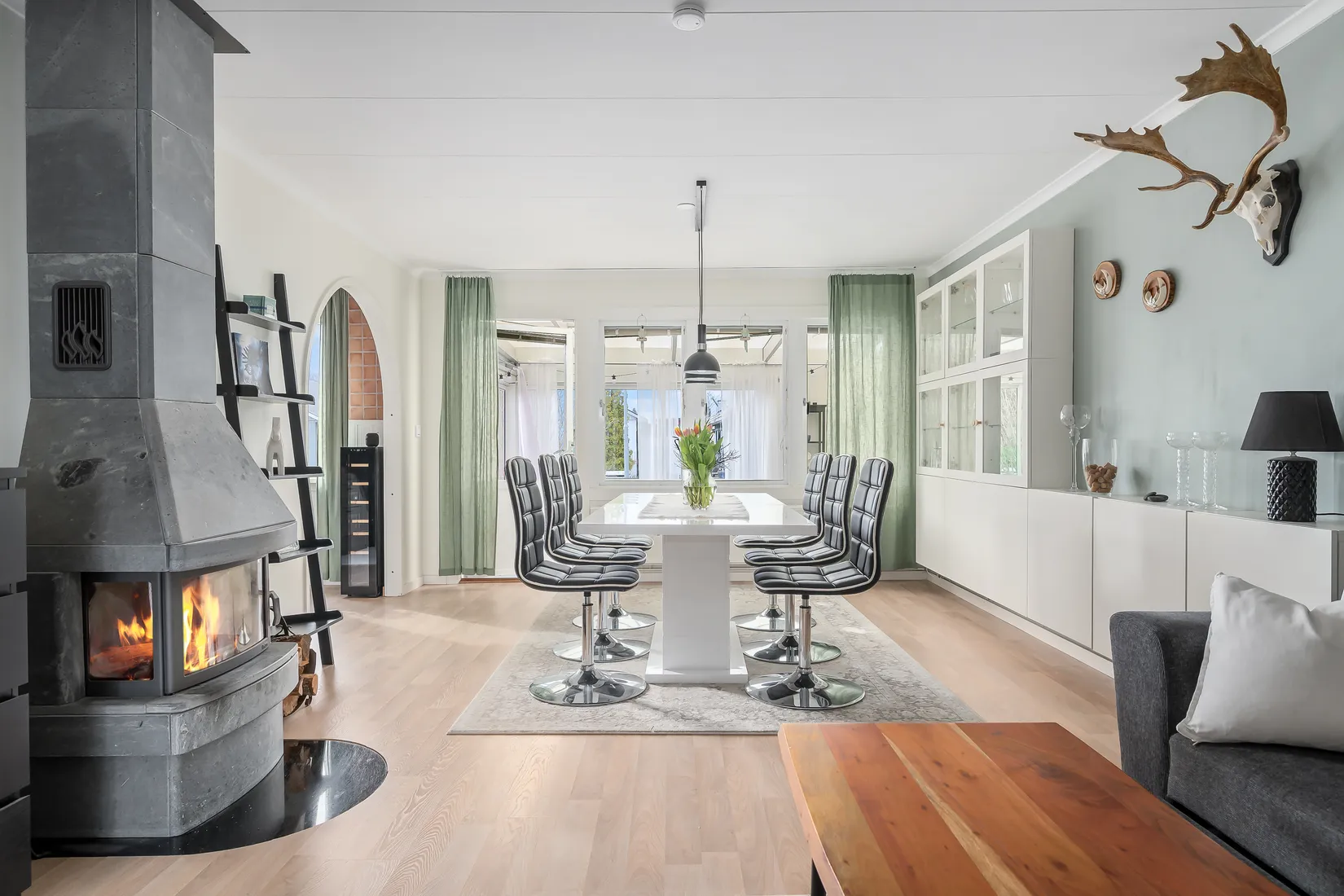 Villa, Radhus, Prästkragevägen 1, Sunnerby, Nynäshamn