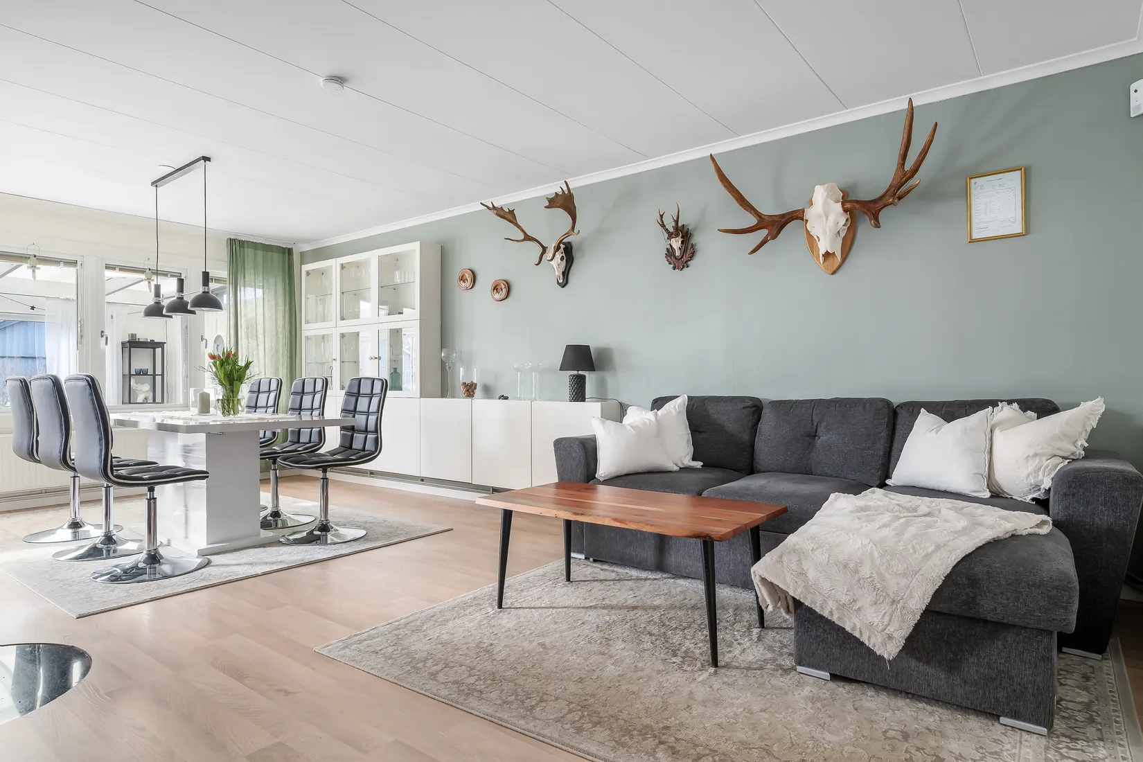 Villa, Radhus, Prästkragevägen 1, Sunnerby, Nynäshamn