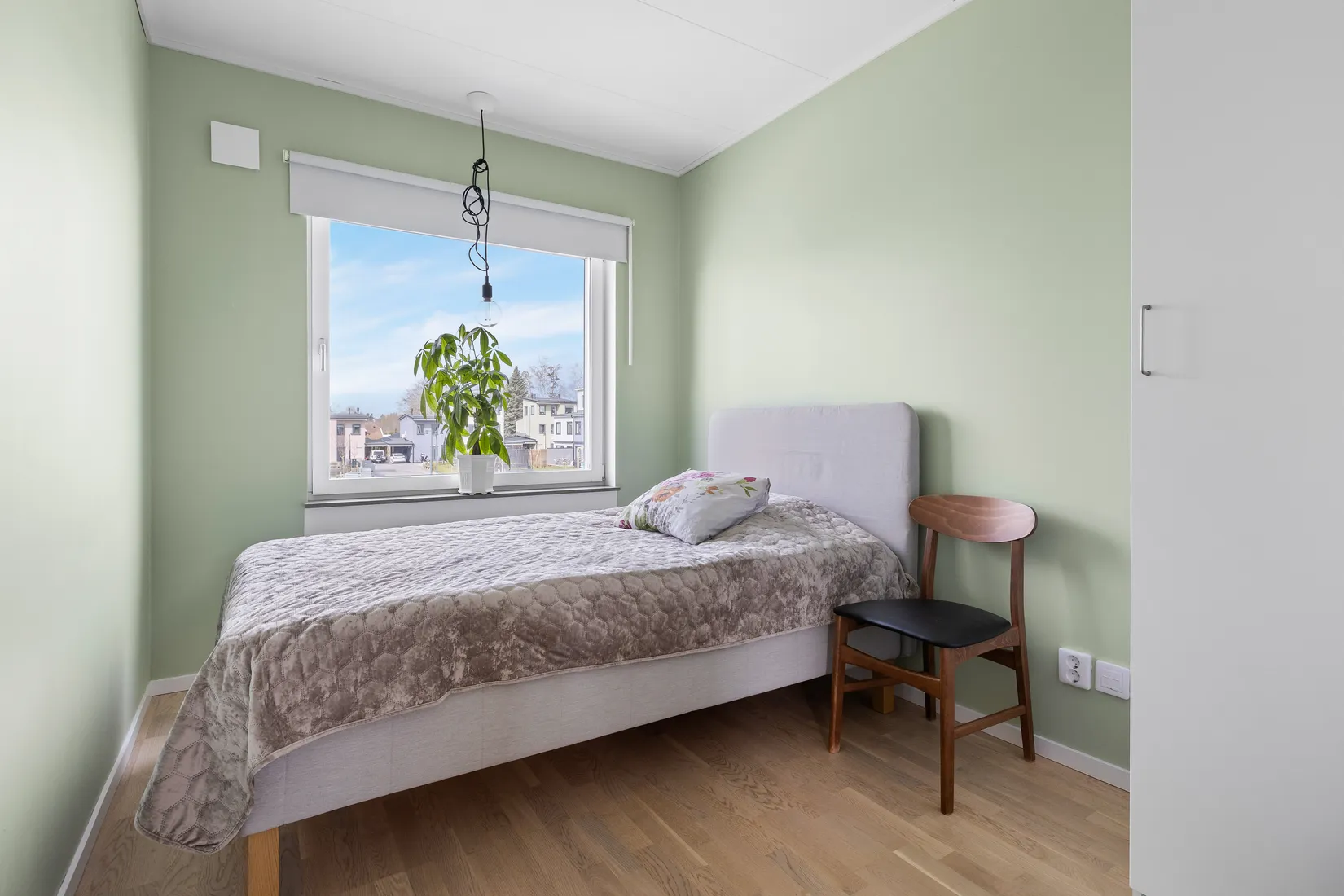 Bostadsrätt, Radhus, Kontringsvägen 28, Ekerö Träkvista, Ekerö
