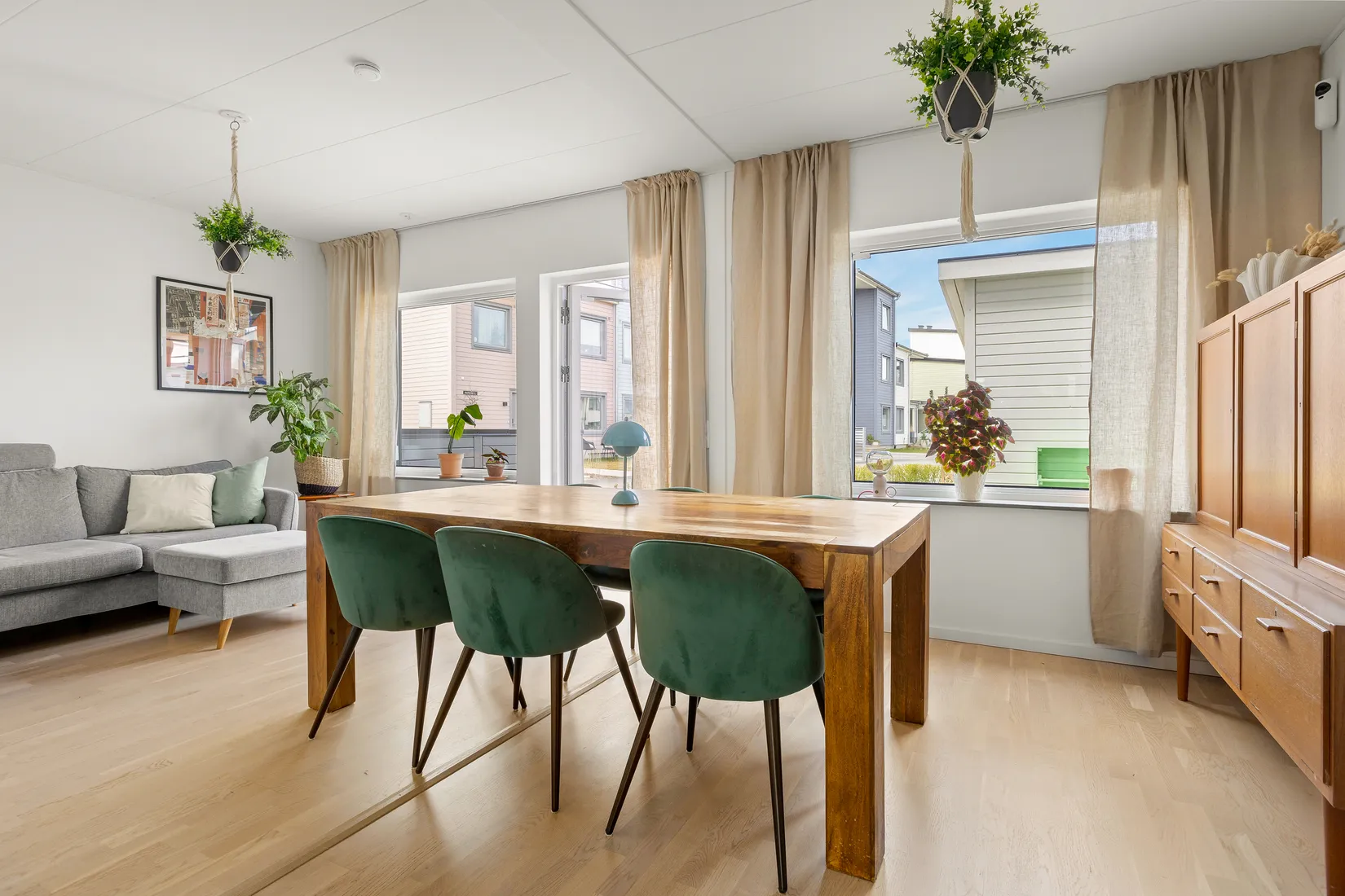 Bostadsrätt, Radhus, Kontringsvägen 28, Ekerö Träkvista, Ekerö