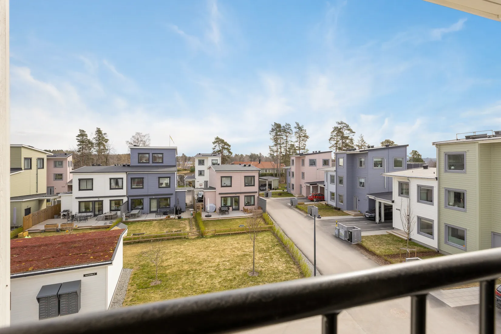 Bostadsrätt, Radhus, Kontringsvägen 28, Ekerö Träkvista, Ekerö