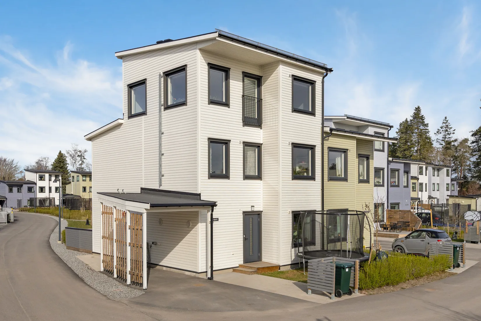 Bostadsrätt, Radhus, Kontringsvägen 28, Ekerö Träkvista, Ekerö