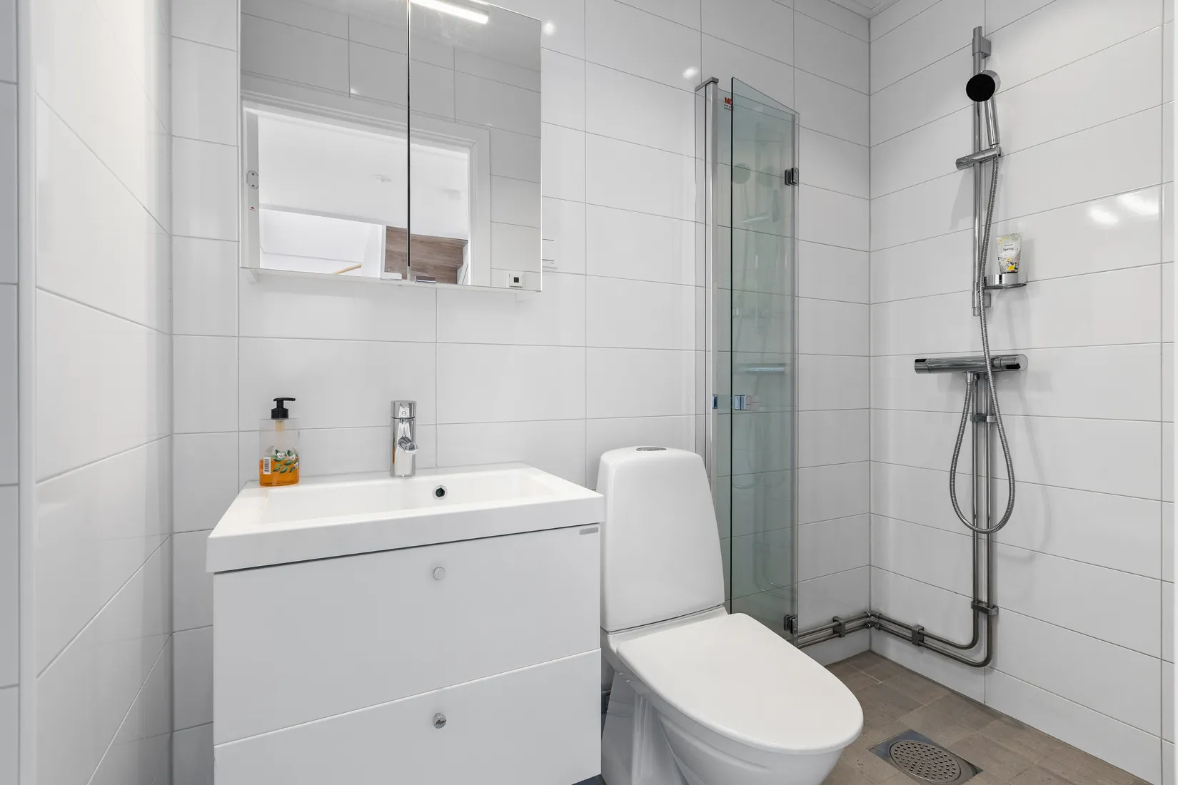 Bostadsrätt, Radhus, Kontringsvägen 28, Ekerö Träkvista, Ekerö