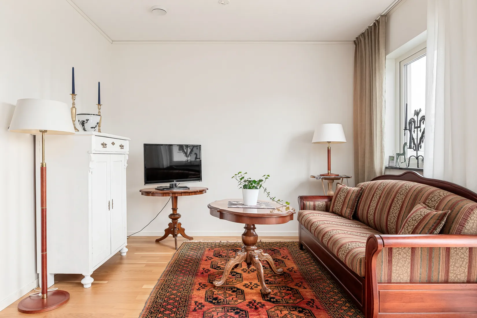 Bostadsrätt, Radhus, Rosenhillsvägen 16, Arnö, Nyköping