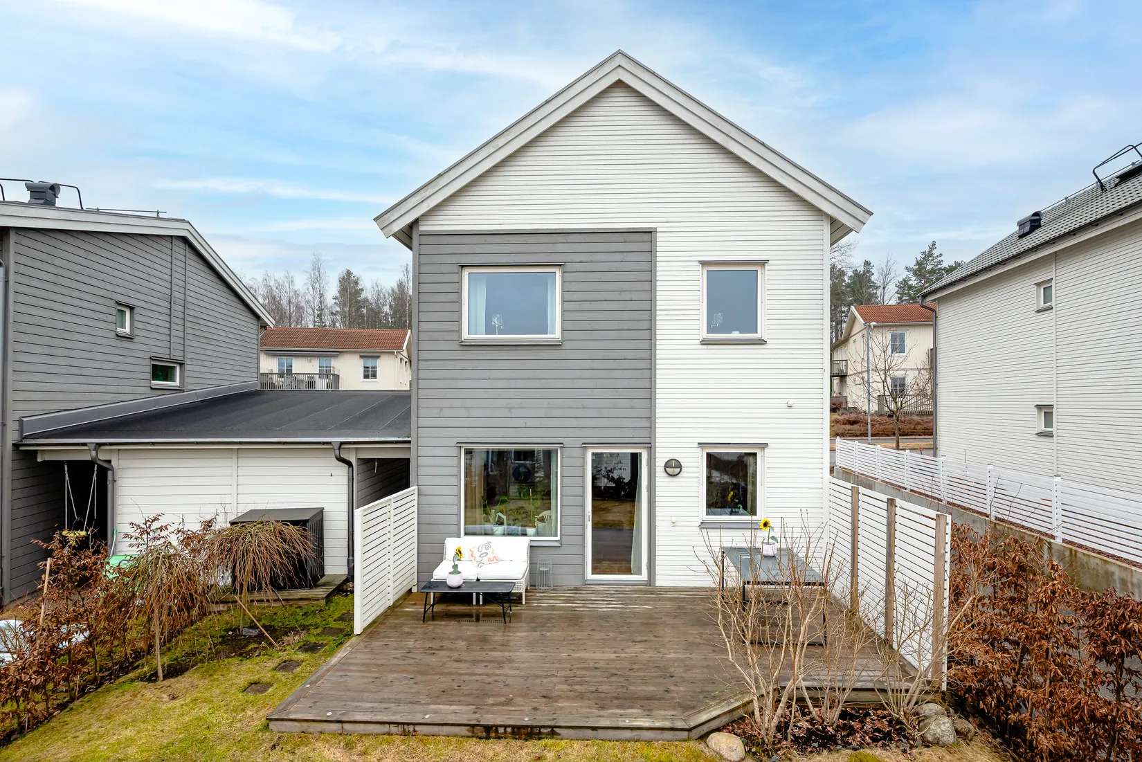 Bostadsrätt, Radhus, Rosenhillsvägen 16, Arnö, Nyköping