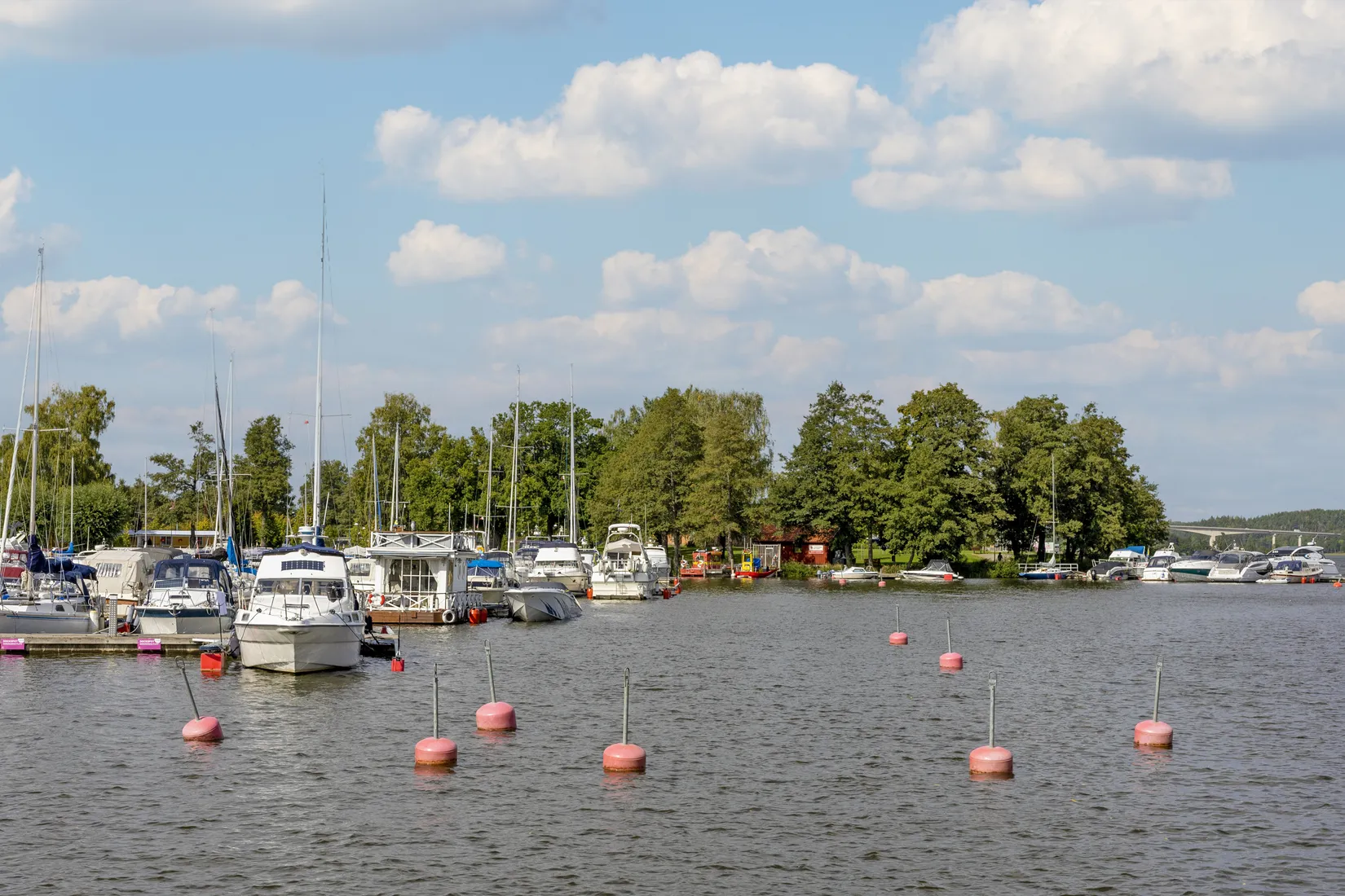 Radhus, Blåhallonvägen 19B, Strängnäs