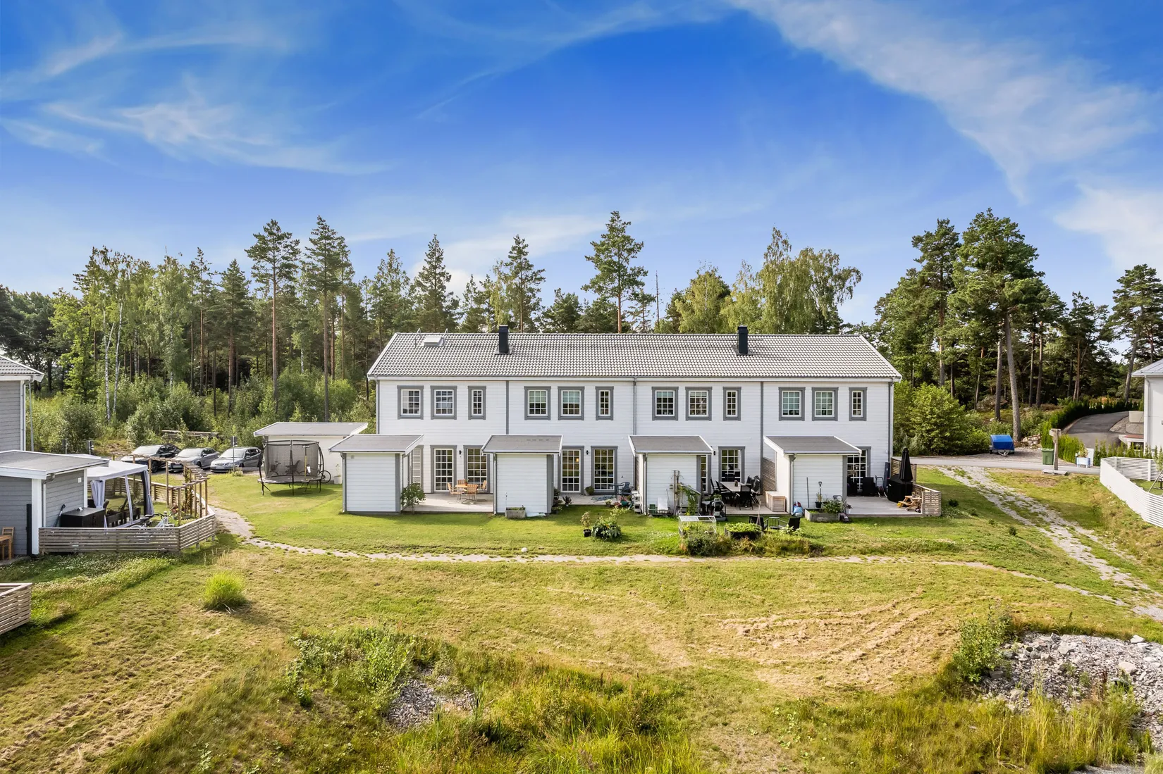 Radhus, Blåhallonvägen 19B, Strängnäs