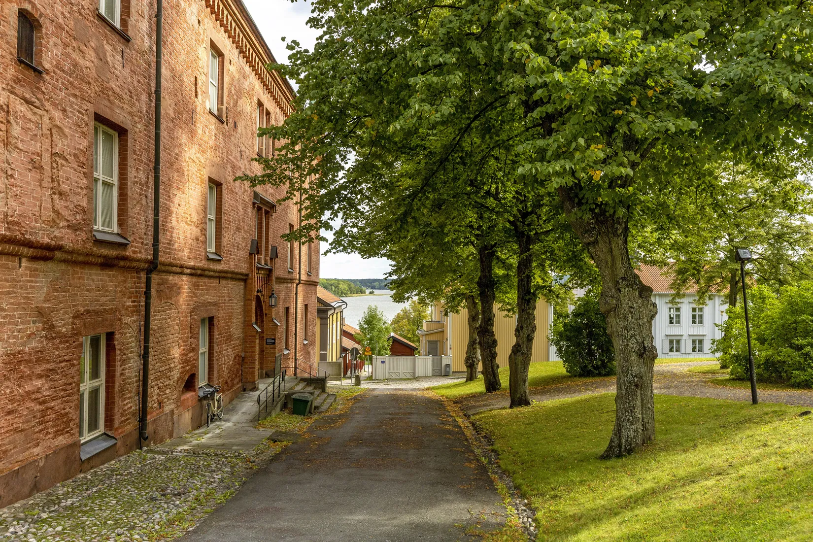 Radhus, Blåhallonvägen 19B, Strängnäs