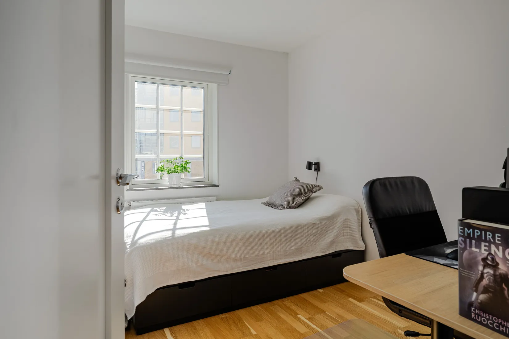 Bostadsrätt, Radhus, Järnvägsgatan 35, Frönäs, Gnesta