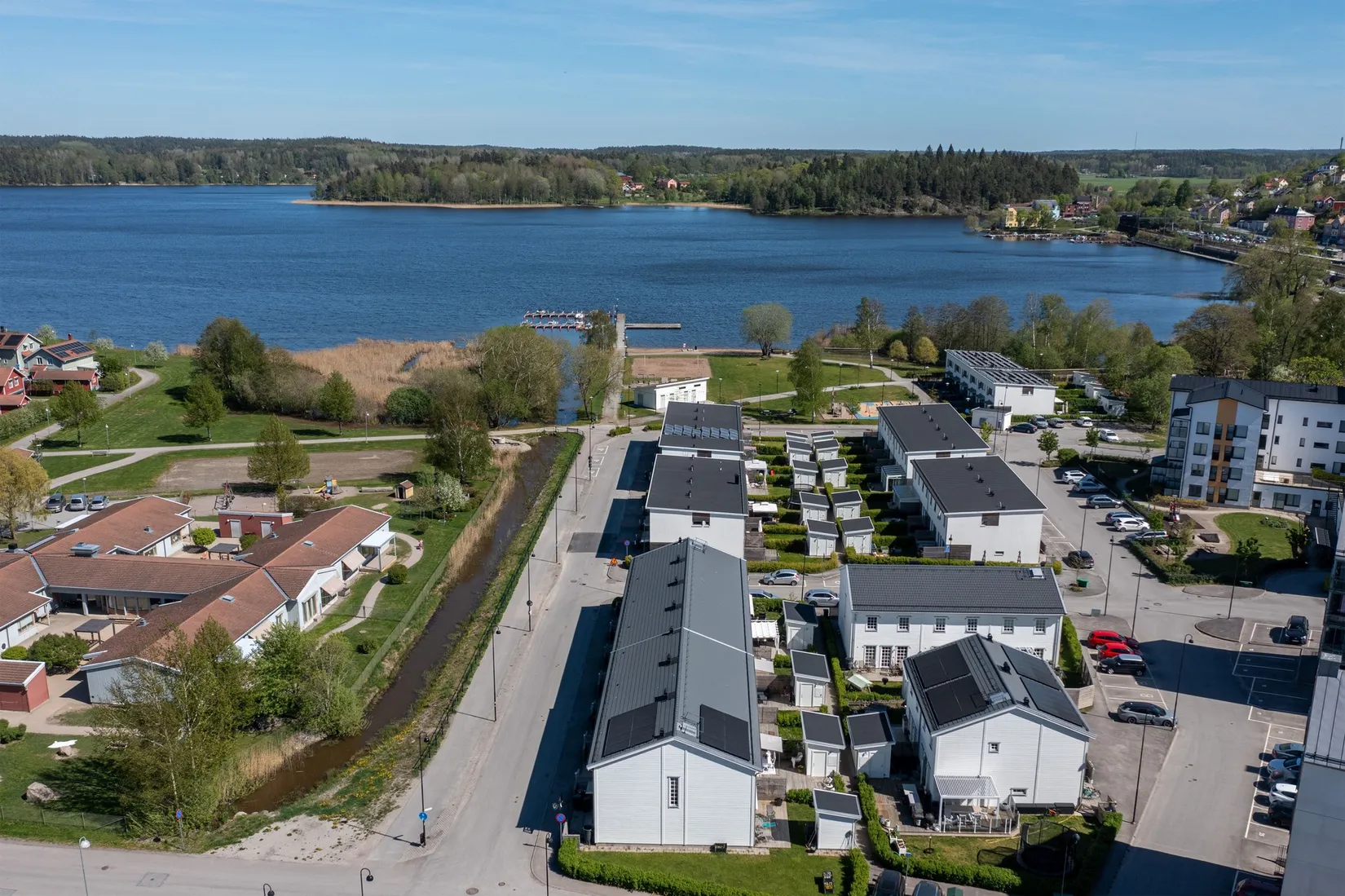 Bostadsrätt, Radhus, Järnvägsgatan 35, Frönäs, Gnesta