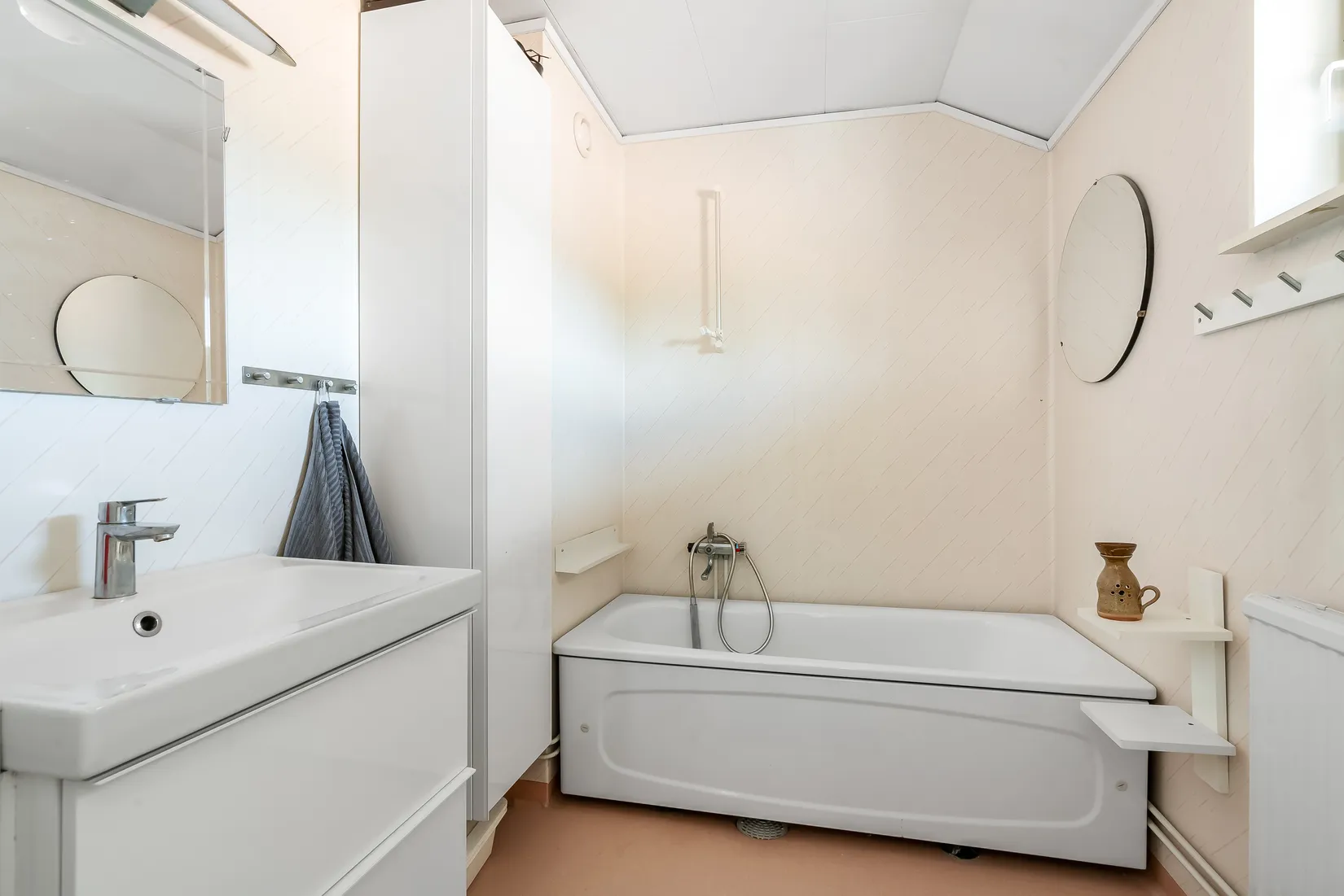 Villa, Södra Strömvägen 6, Masugnen, Falun