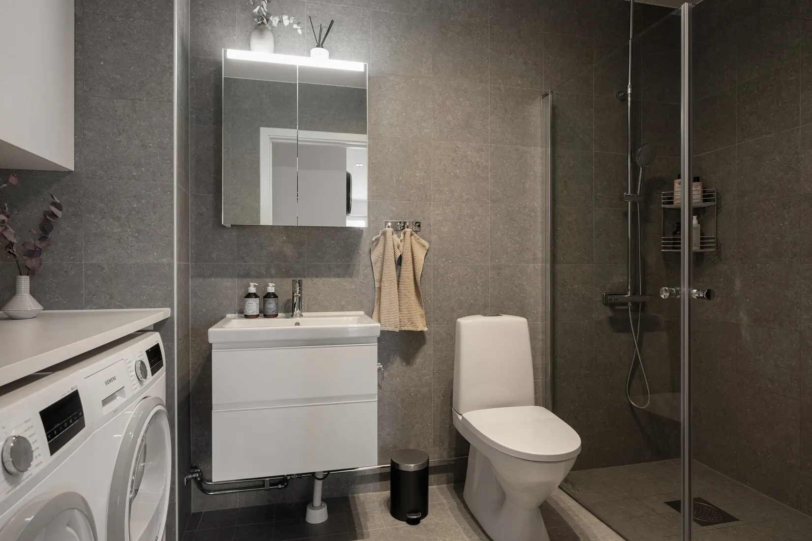 Bostadsrätt, Rörviksbacken 11, Årsta, Stockholm