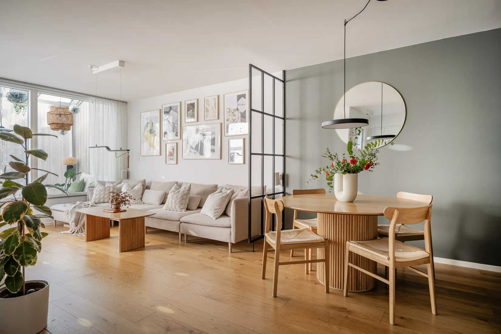 Radhus, Trevingevägen 23, Ulvsunda, Stockholm