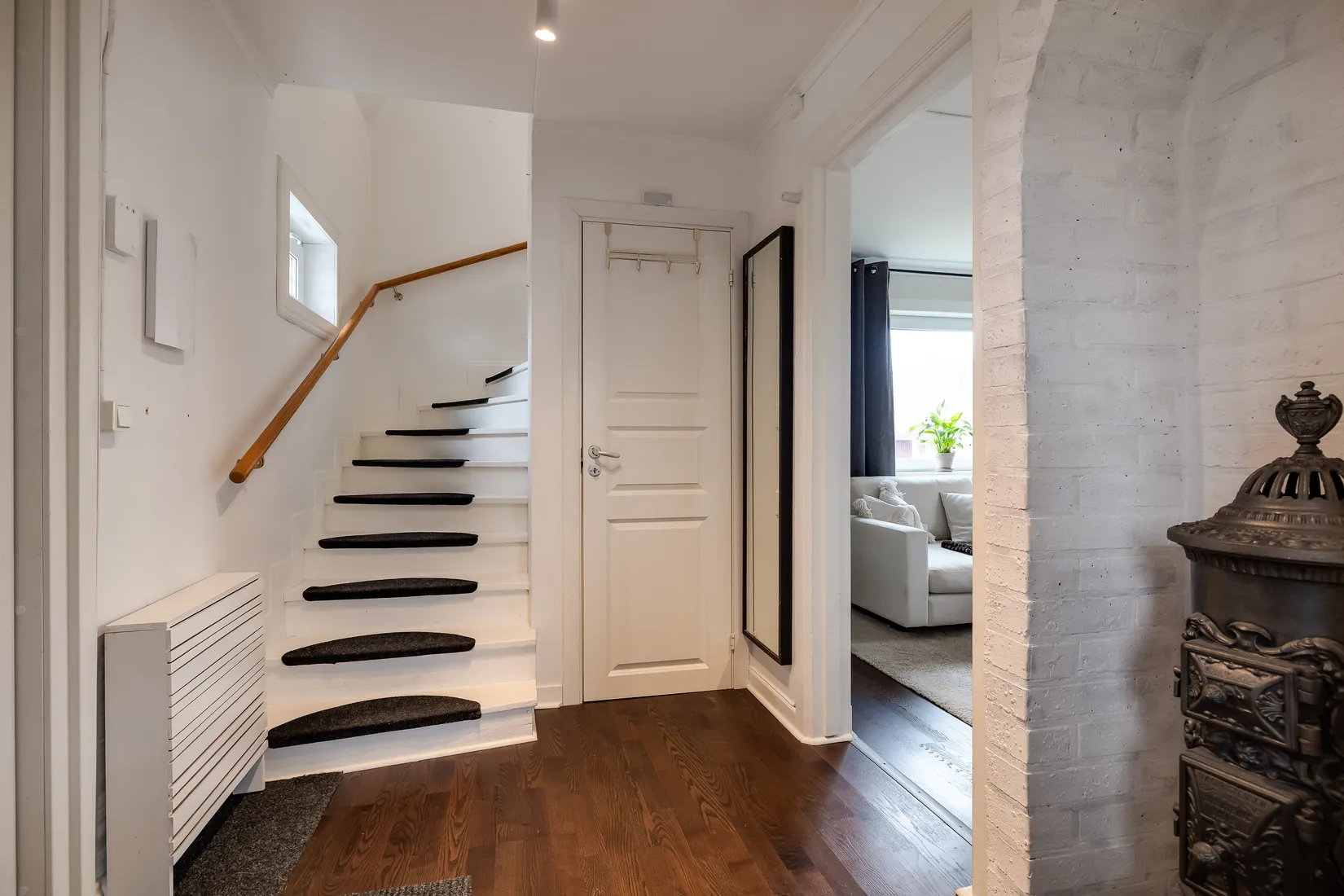 Villa, Åkarevägen 8, Hällabrottet, Kumla