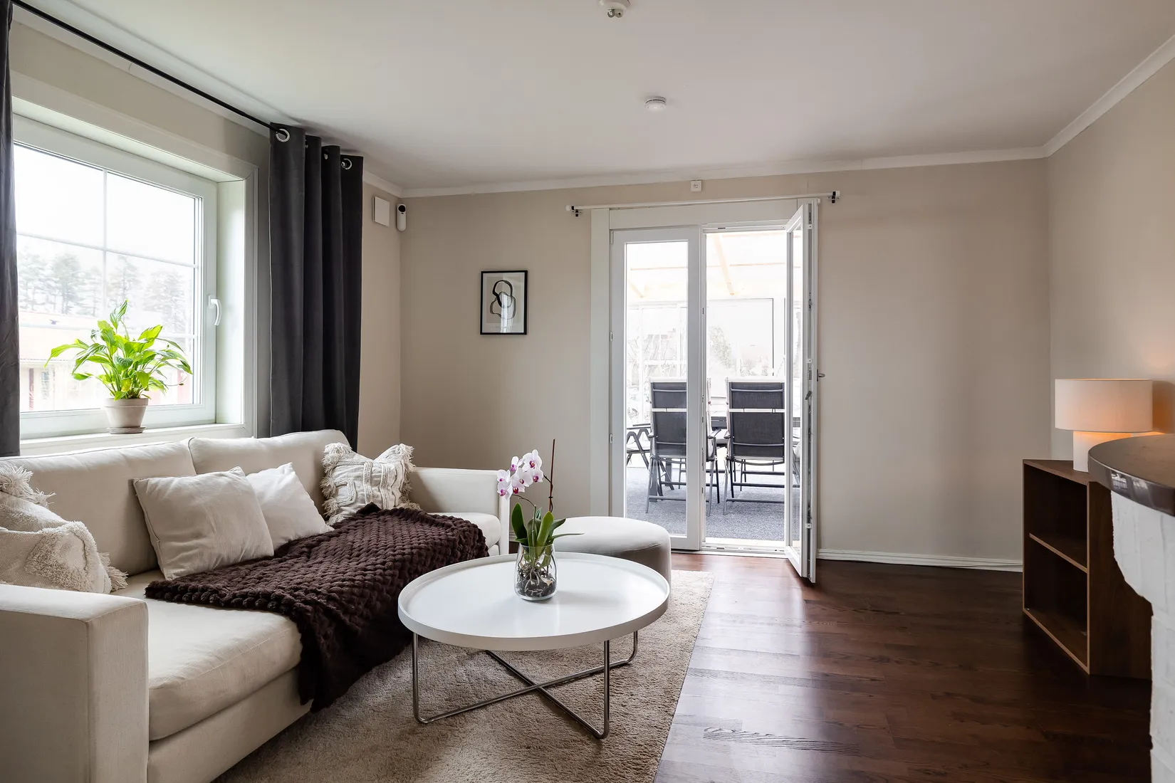 Villa, Åkarevägen 8, Hällabrottet, Kumla