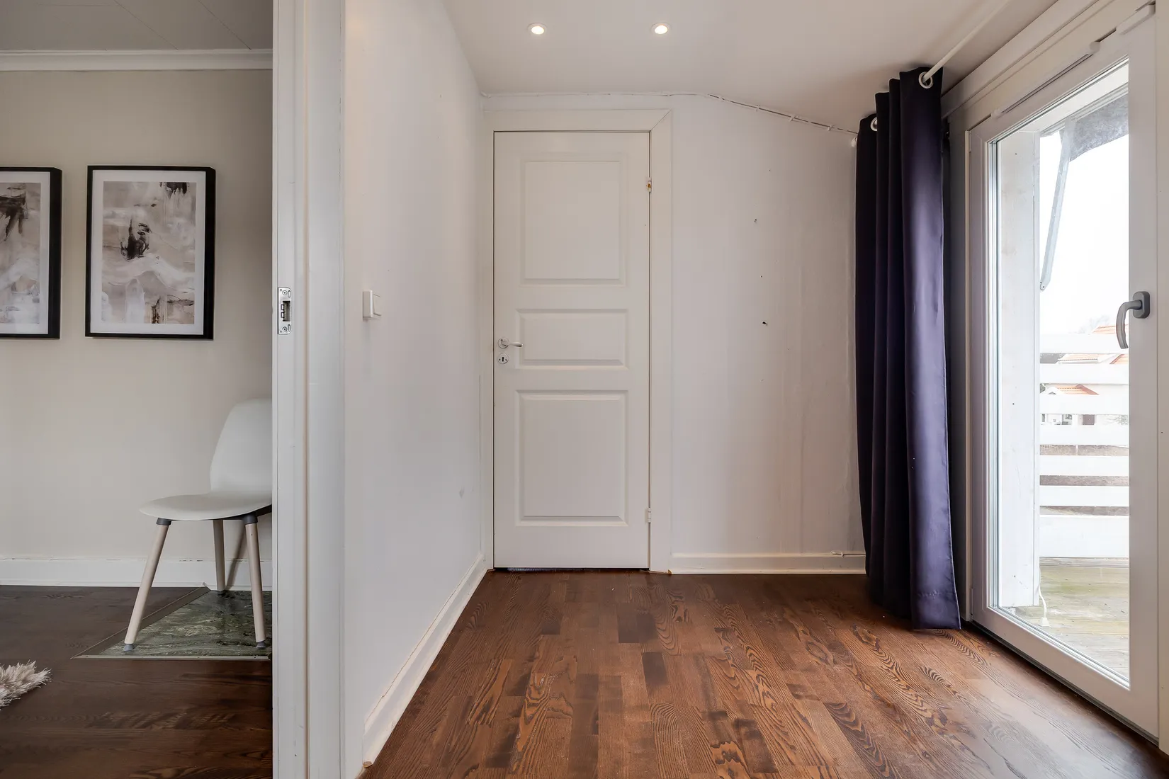 Villa, Åkarevägen 8, Hällabrottet, Kumla