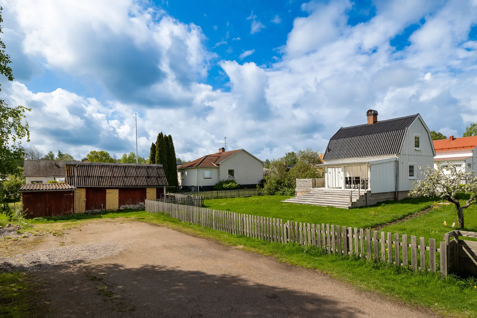Villa, Åkarevägen 8, Hällabrottet, Kumla