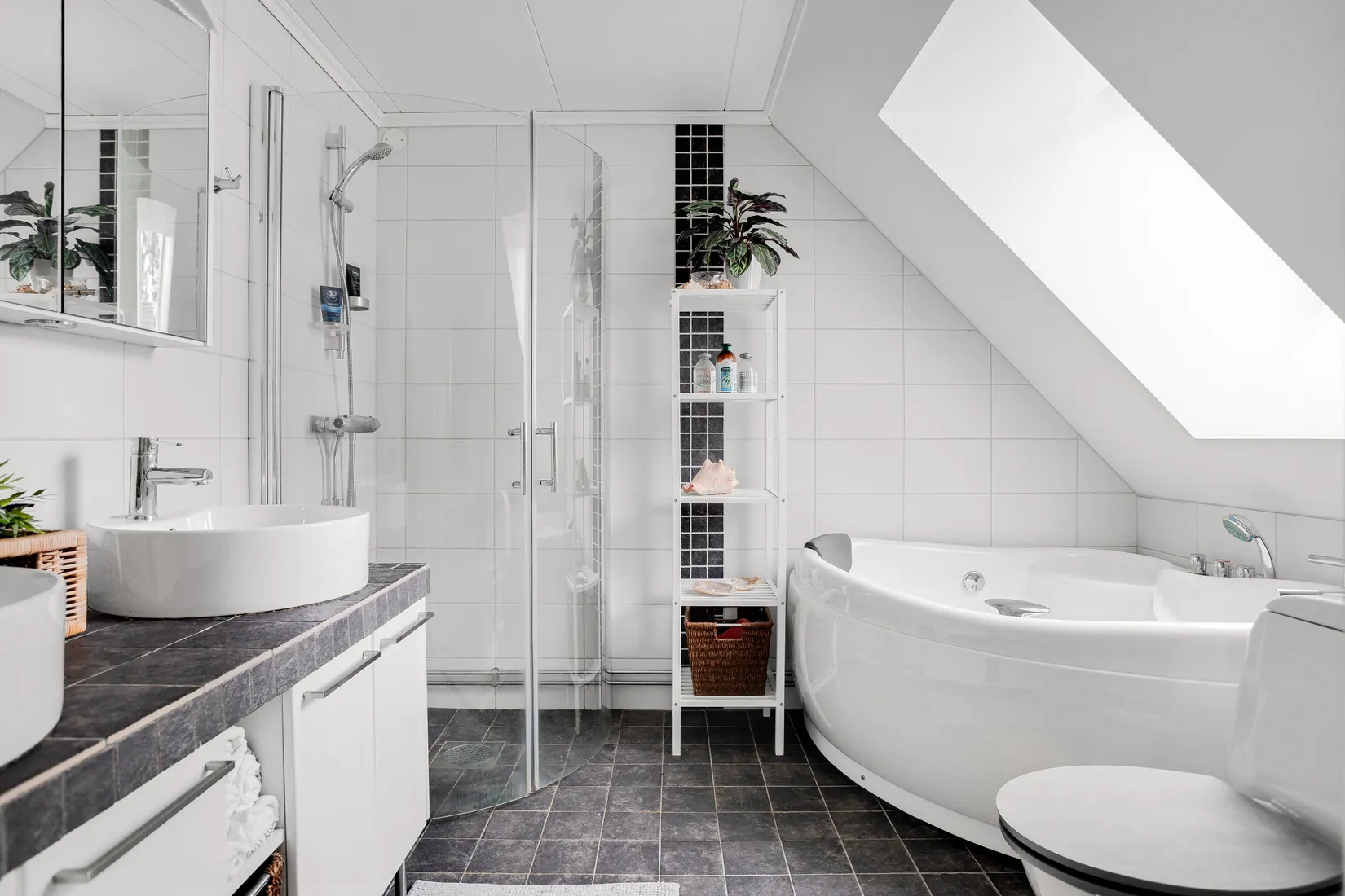 Villa, Biskop Johannes väg 23, Stäket, Järfälla