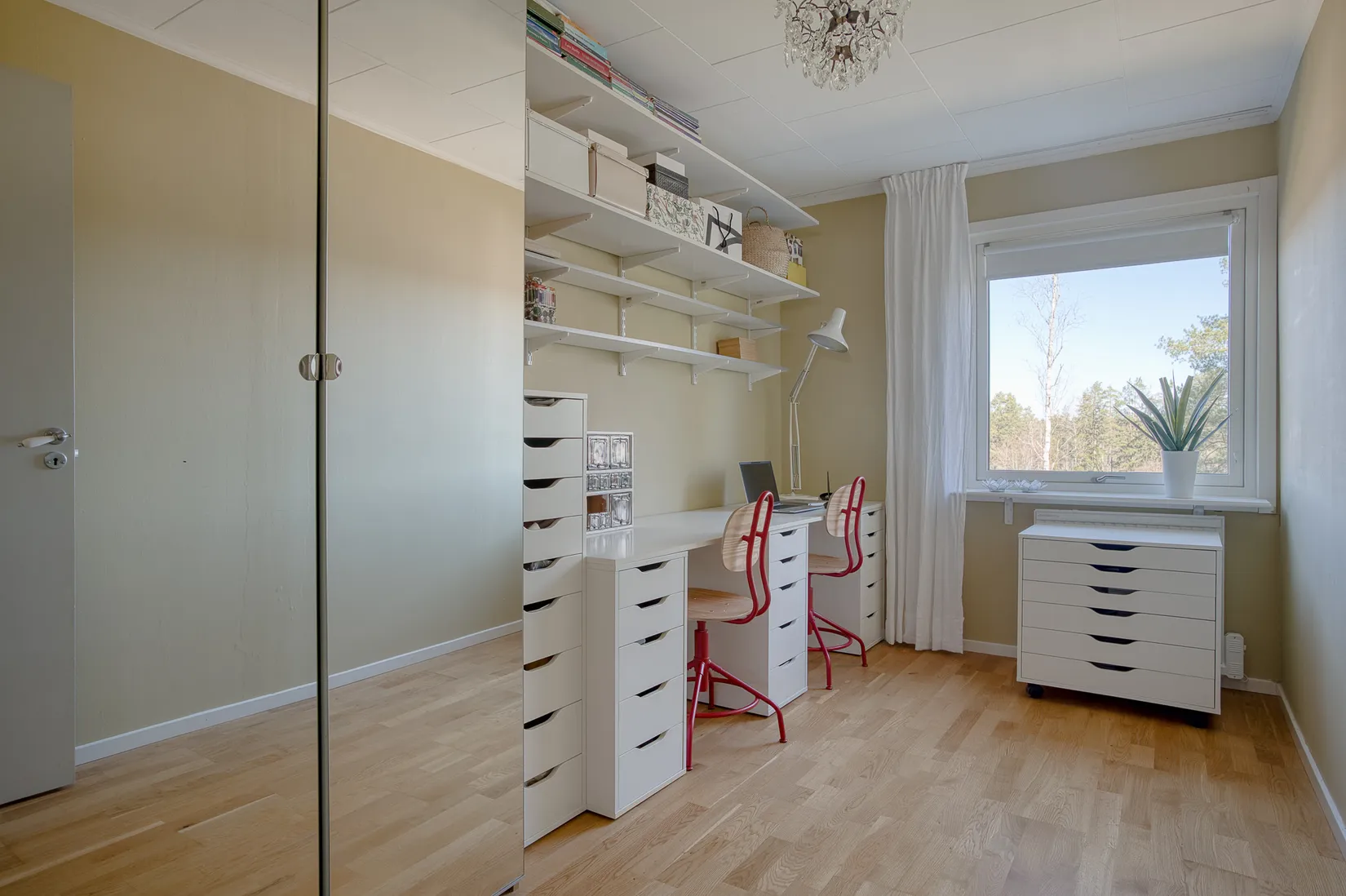 Villa, Radhus, Bivägen 73, Björkhaga, Österåker