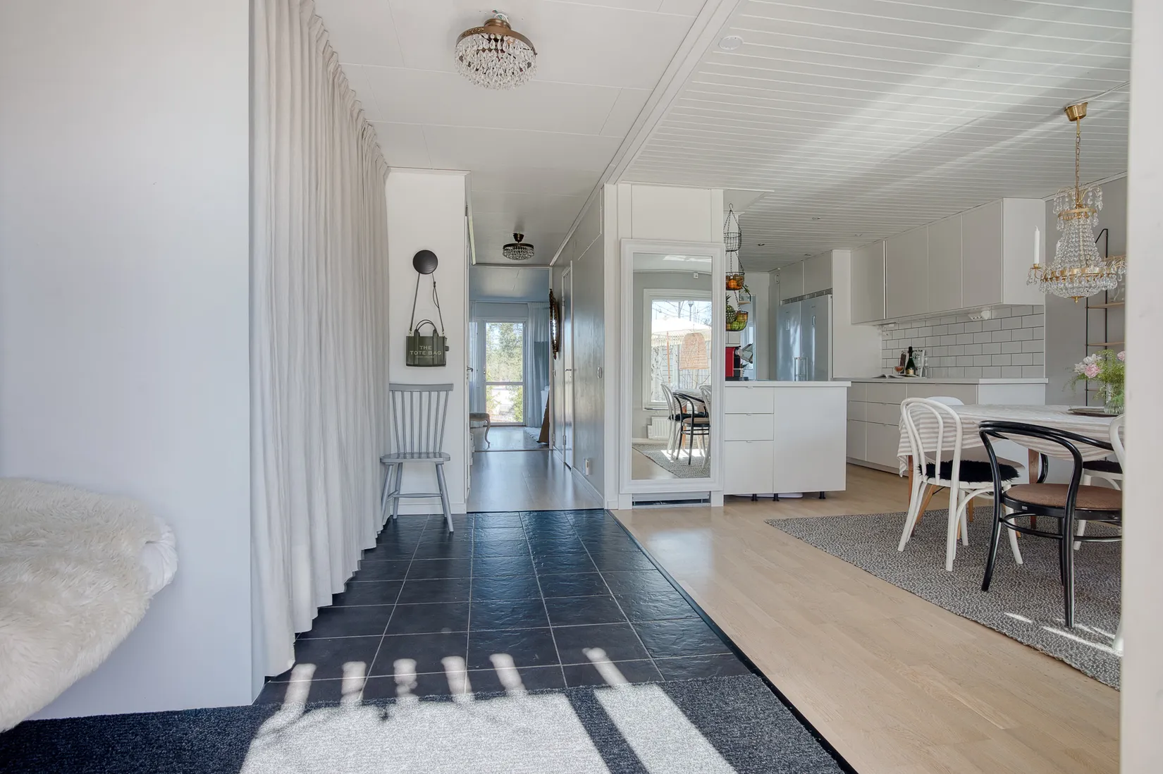 Villa, Radhus, Bivägen 73, Björkhaga, Österåker
