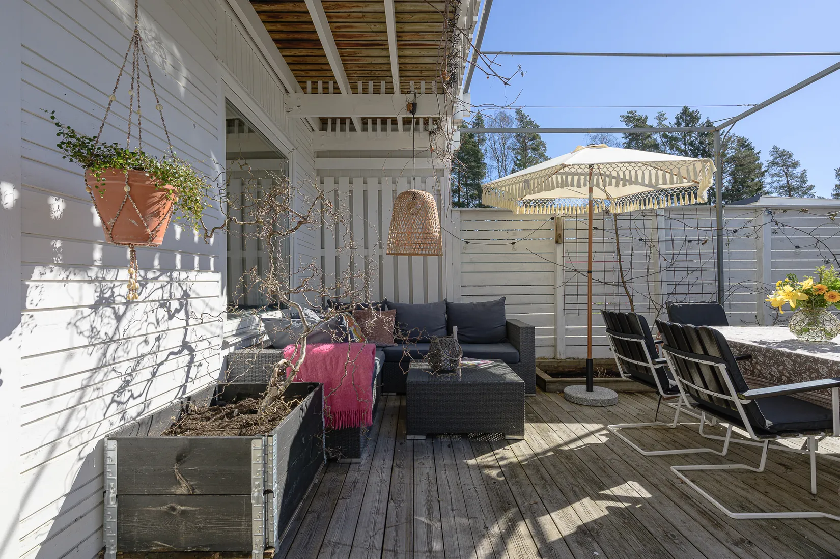 Villa, Radhus, Bivägen 73, Björkhaga, Österåker