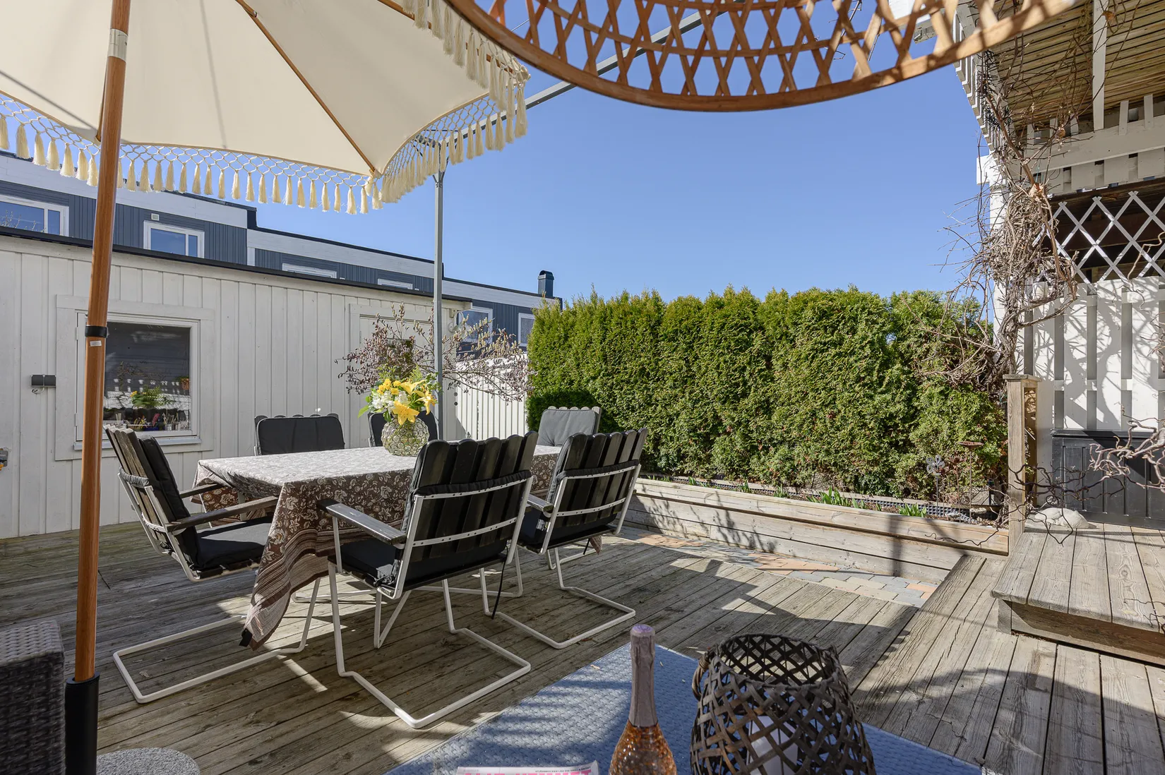 Villa, Radhus, Bivägen 73, Björkhaga, Österåker