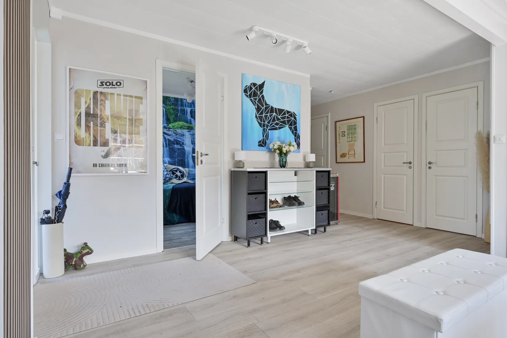 Villa, Radhus, Näckrosvägen 10, Sjukyrkoberget, Upplands Väsby