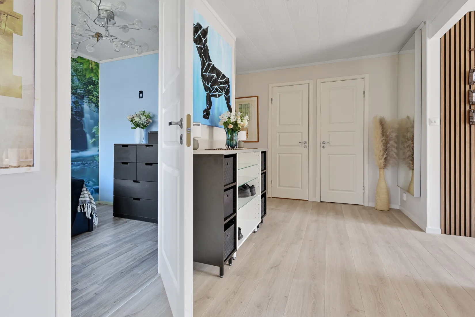 Villa, Radhus, Näckrosvägen 10, Sjukyrkoberget, Upplands Väsby