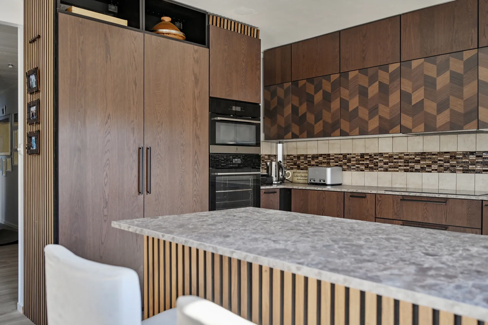 Villa, Radhus, Näckrosvägen 10, Sjukyrkoberget, Upplands Väsby