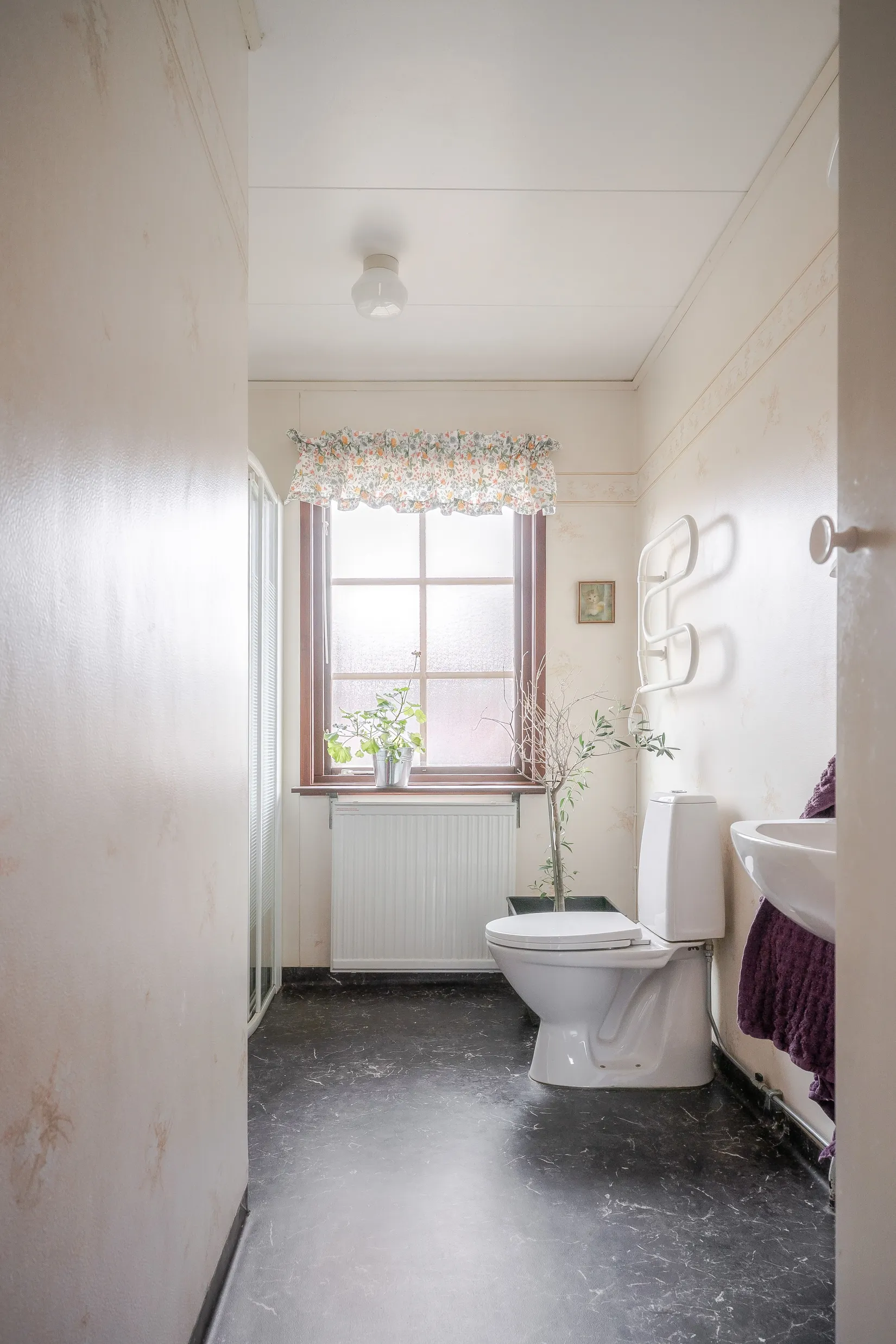 Villa, Bjurtorpsvägen 3, Bjuren, Flen