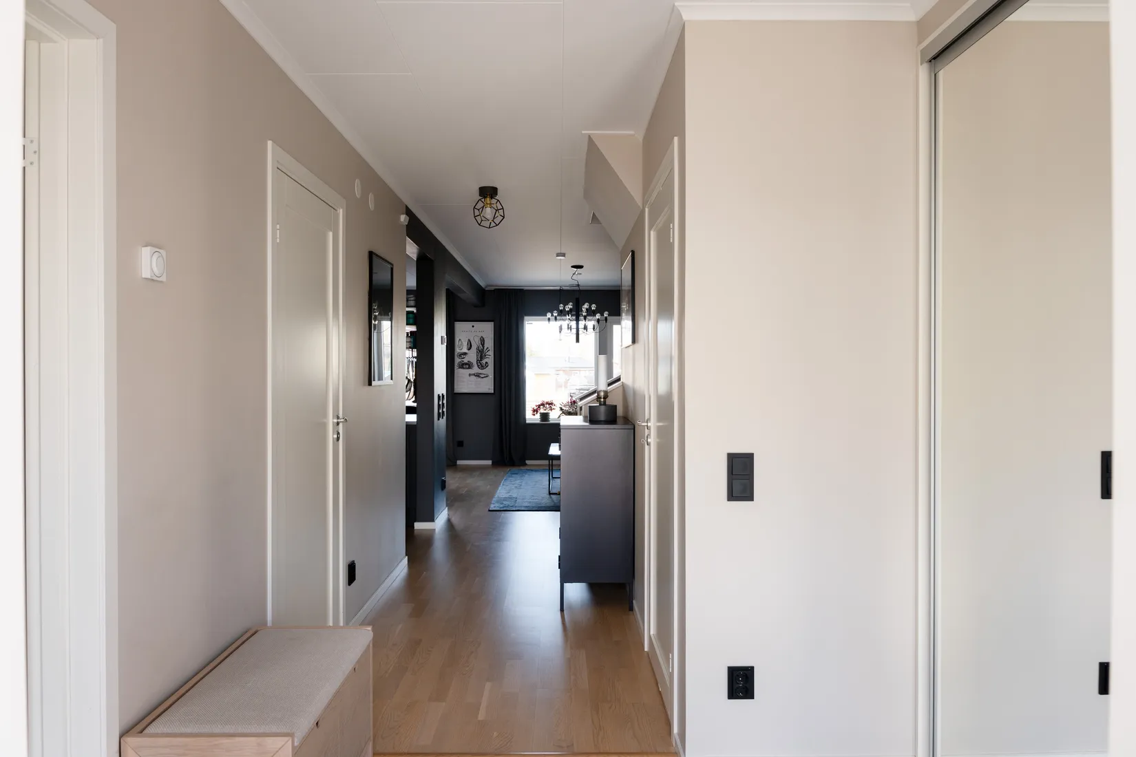 Villa, Radhus, Landerigatan 11, Nordanby, Västerås