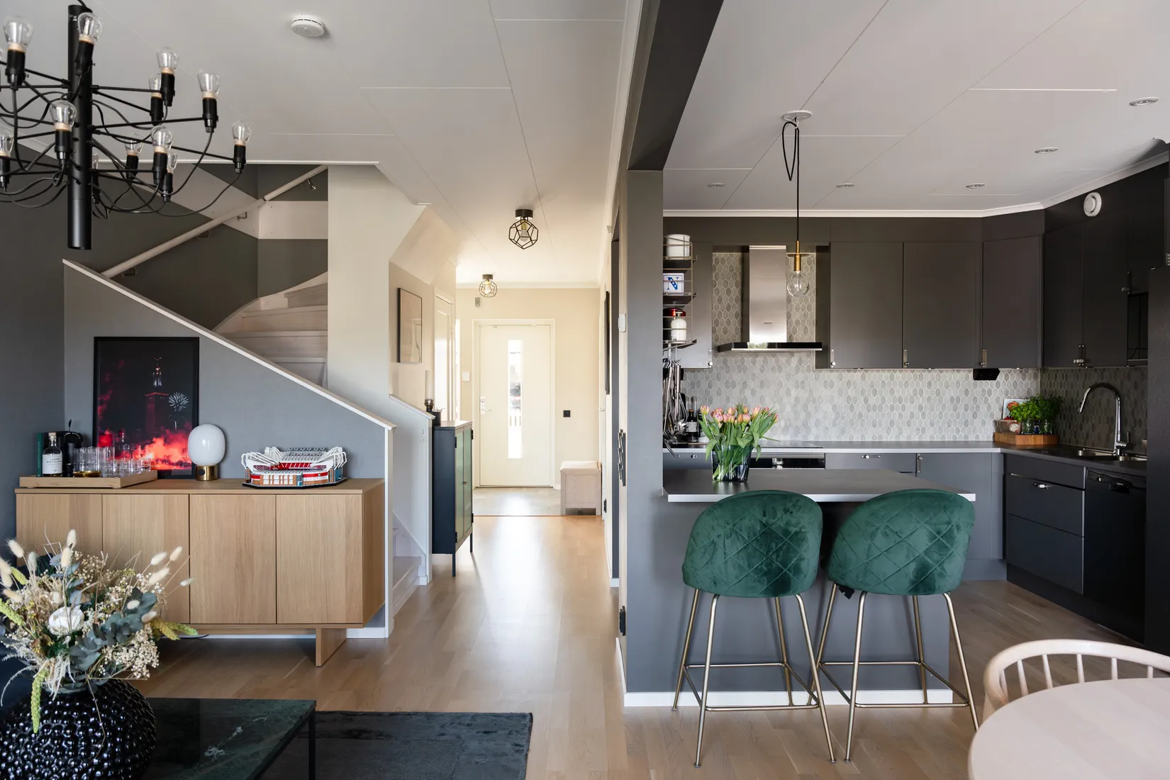 Villa, Radhus, Landerigatan 11, Nordanby, Västerås