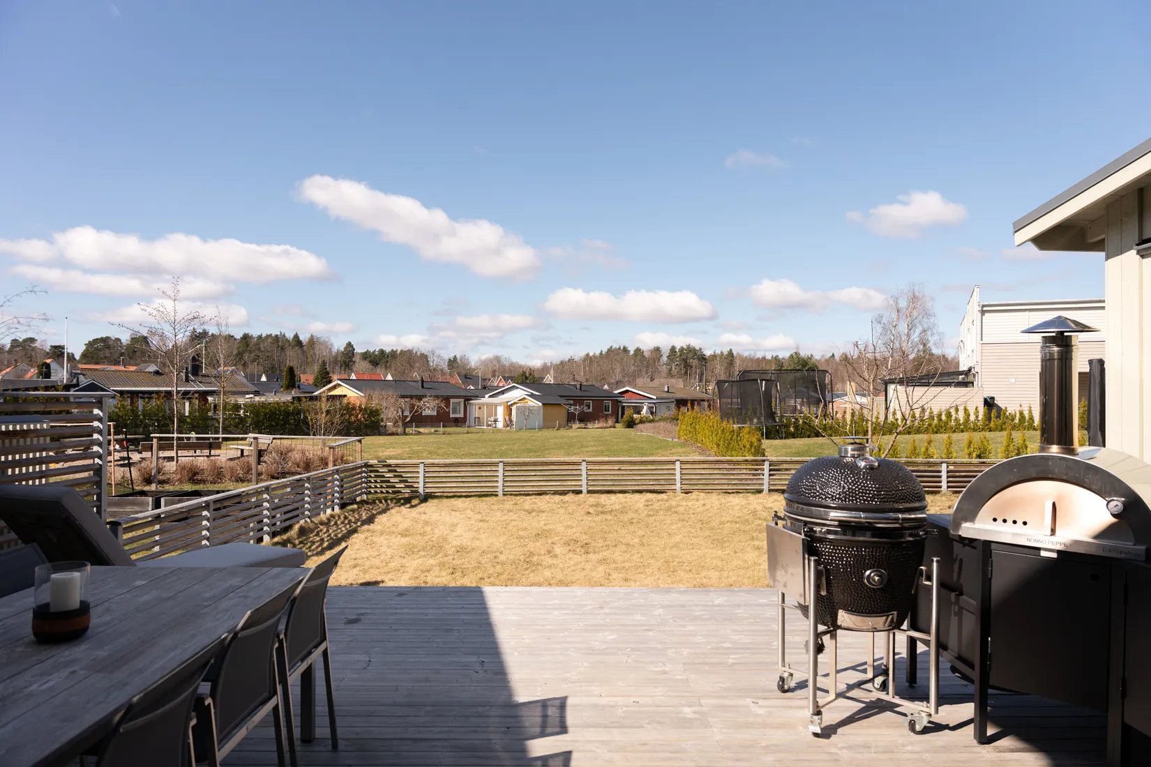 Villa, Radhus, Landerigatan 11, Nordanby, Västerås