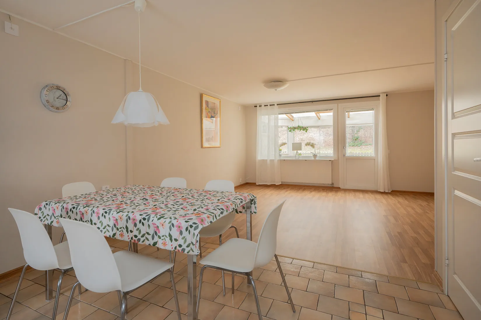 Radhus, Norrvallavägen 25, Tullinge Parkhem, Botkyrka