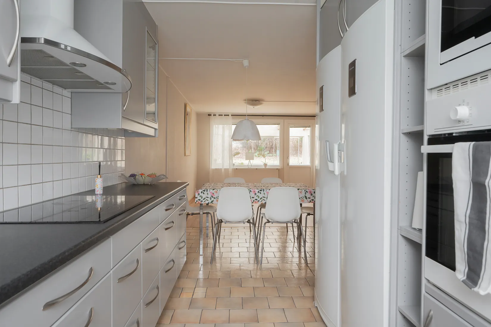 Radhus, Norrvallavägen 25, Tullinge Parkhem, Botkyrka