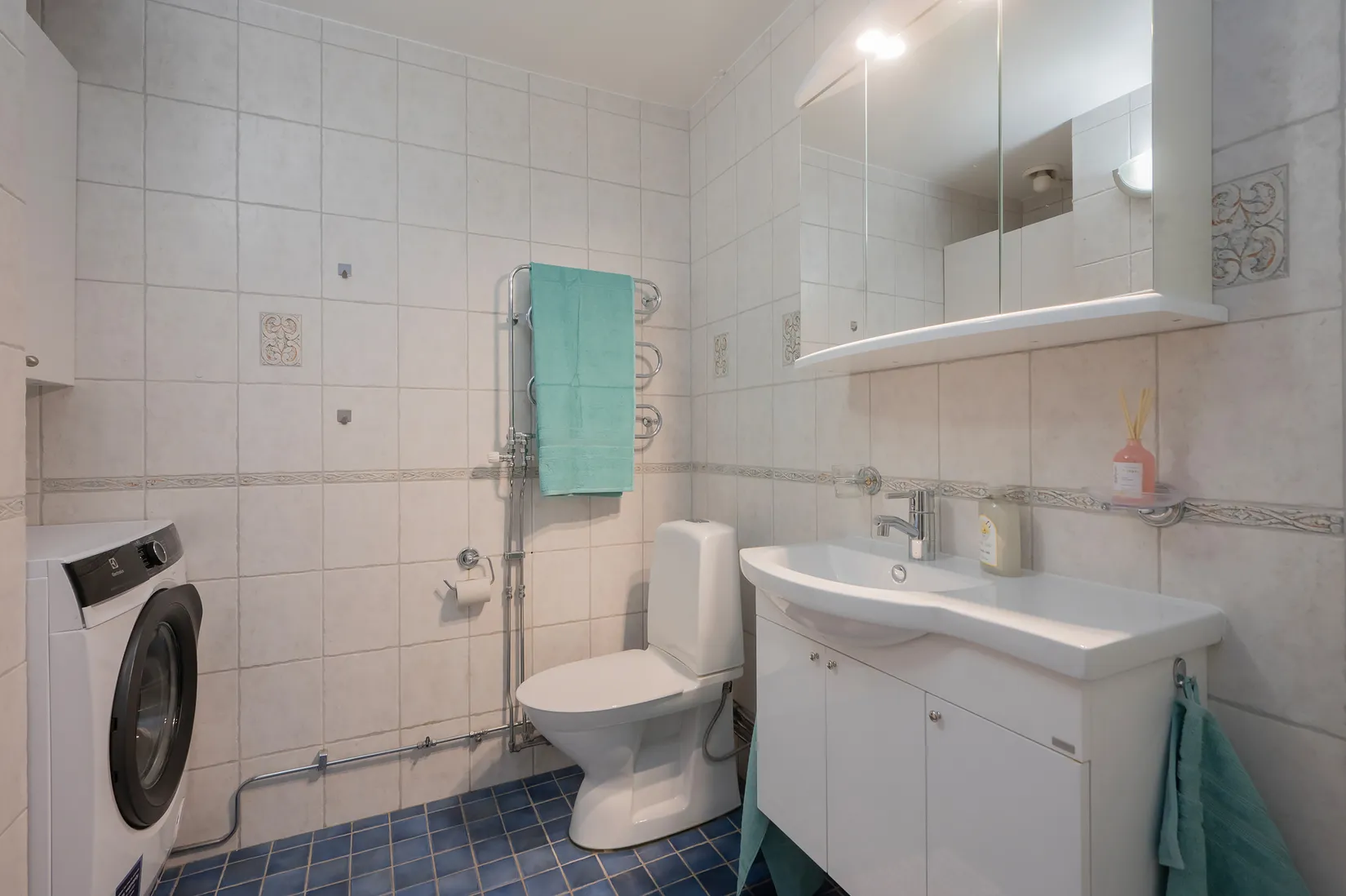 Radhus, Norrvallavägen 25, Tullinge Parkhem, Botkyrka