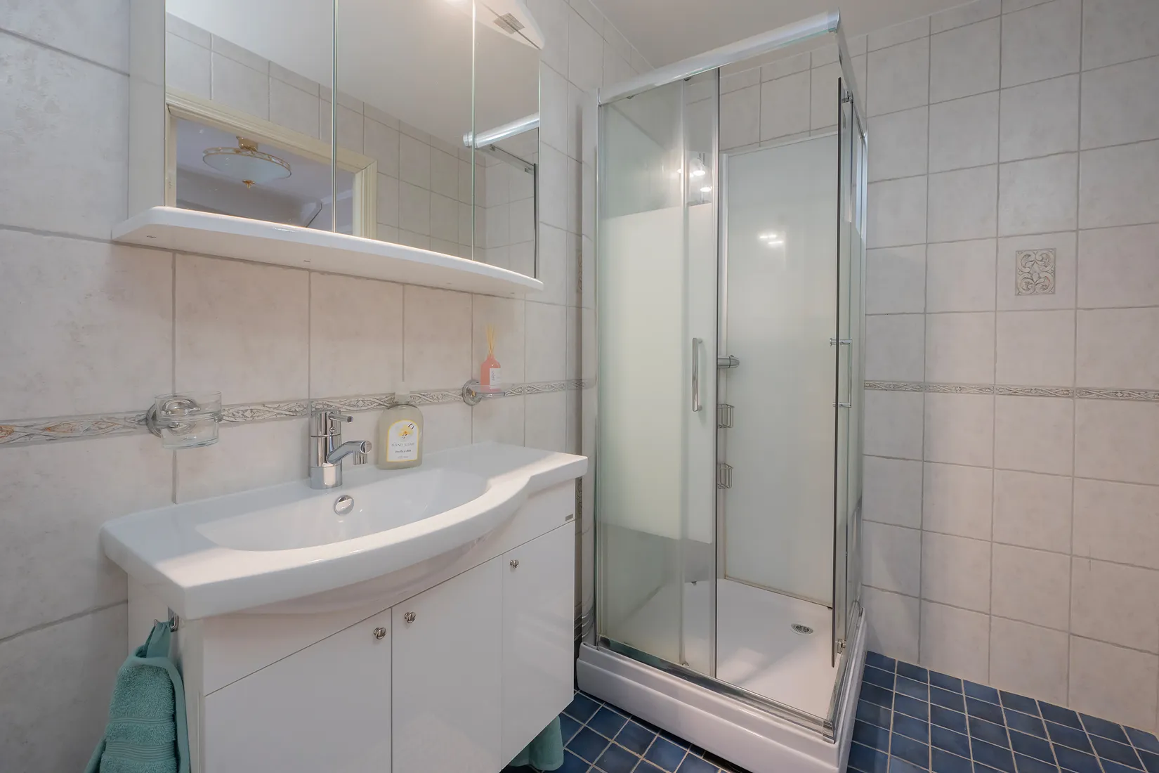 Radhus, Norrvallavägen 25, Tullinge Parkhem, Botkyrka