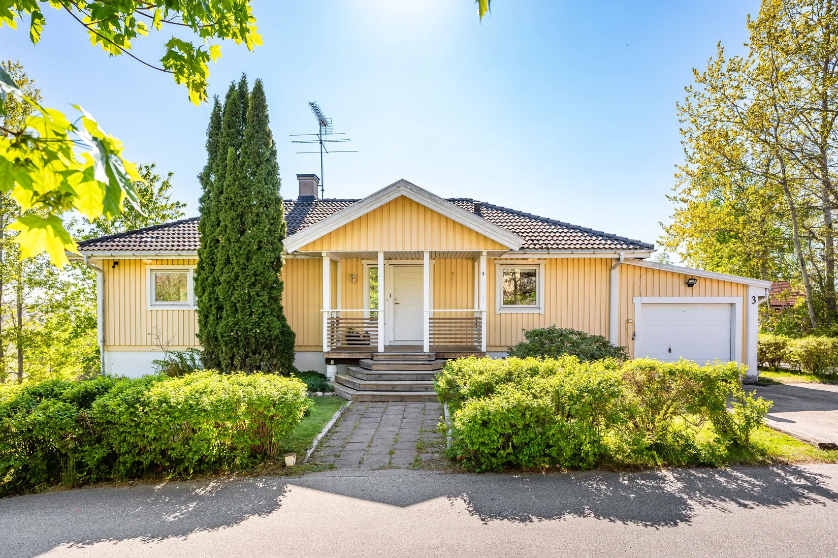 Villa, Lilla Björnvägen 3, Västra Solgård, Huddinge