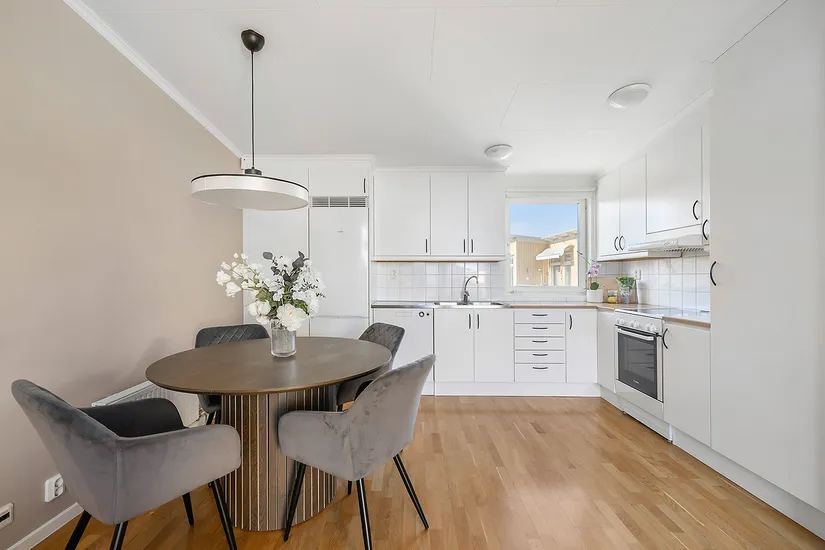 Bostadsrätt, Nidarosslingan 18A, Skälby, Järfälla