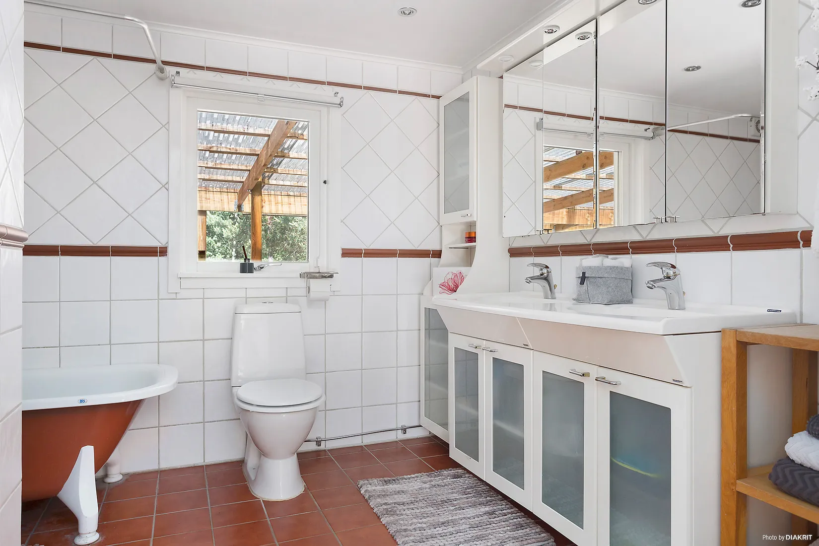 Villa, Strandlinjevägen 12, Södernäs, Värmdö