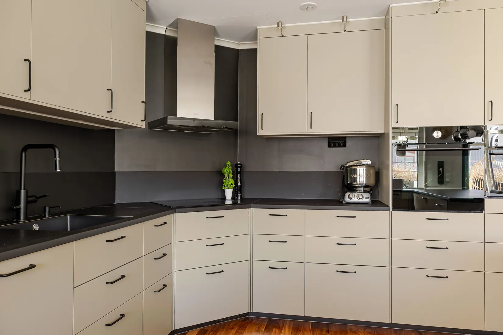 Villa, Radhus, Tallholmsvägen 91, Linköping