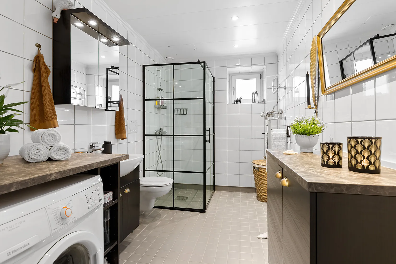 Bostadsrätt, Enbärsvägen 1, 5 tr, Tibble, Upplands-Bro