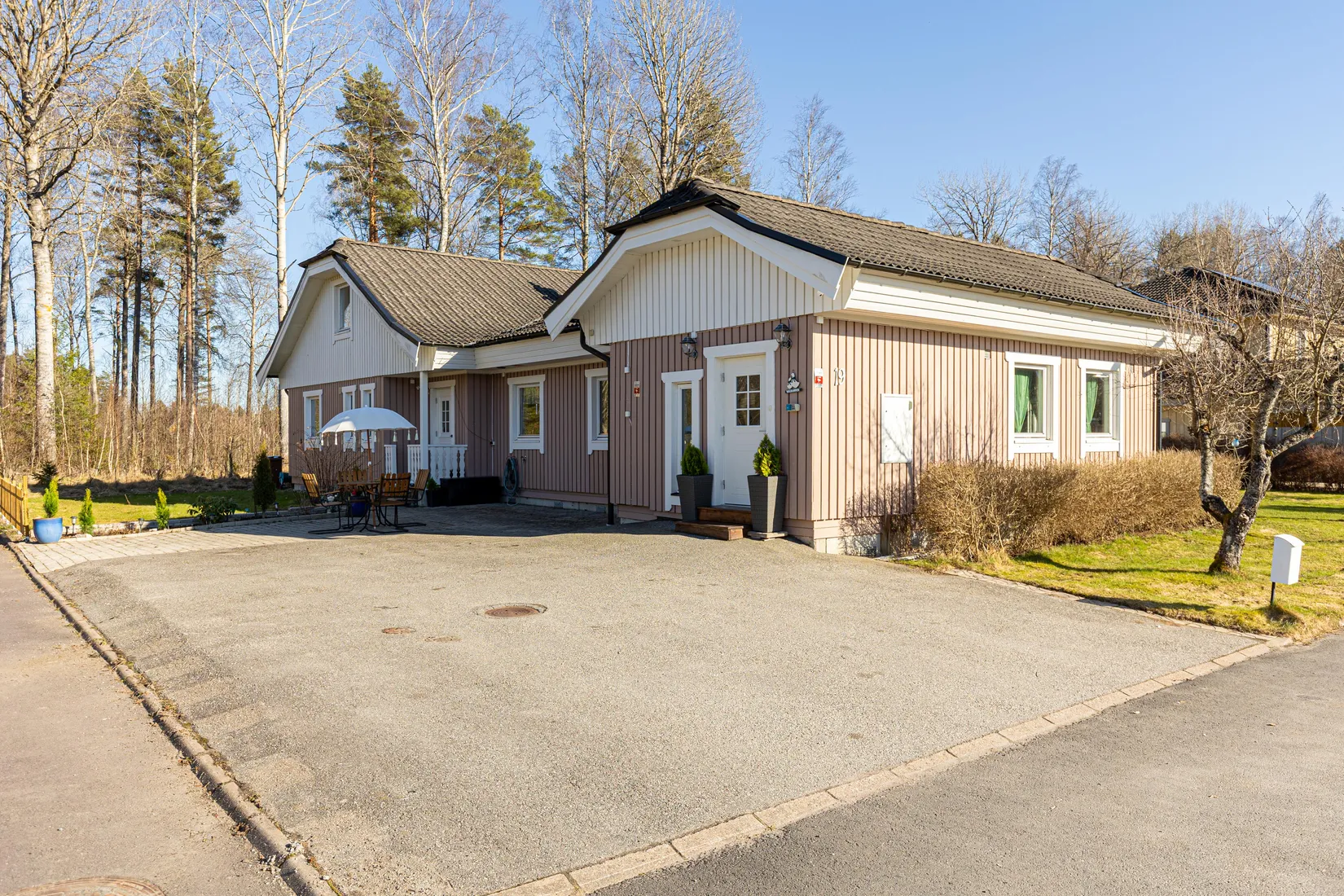 Villa, Medelpadsvägen 19, Gryta, Västerås