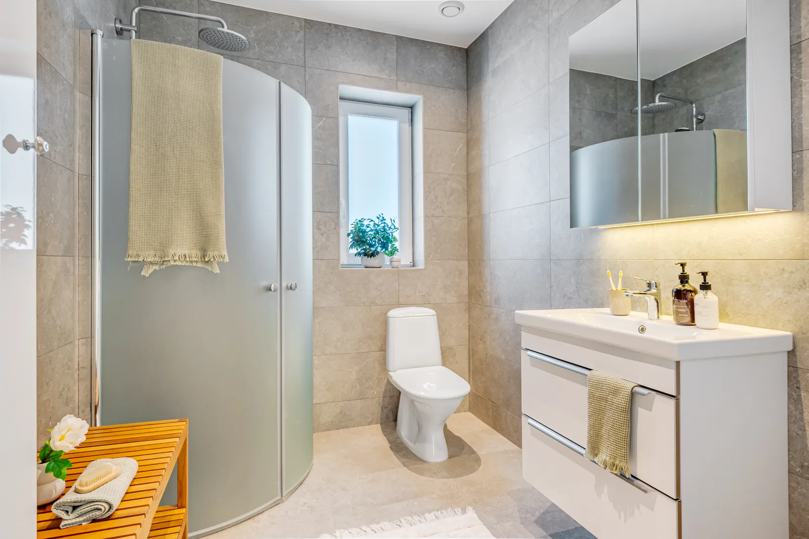 Bostadsrätt, Radhus, Kolarbacken 34B, Kolartorp, Haninge