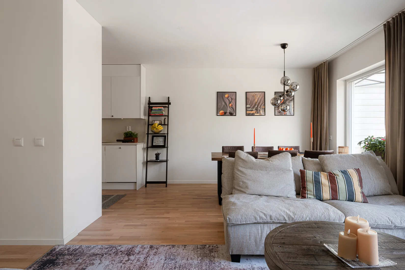 Bostadsrätt, Radhus, Viggholmsvägen 11, Vårberg, Stockholm