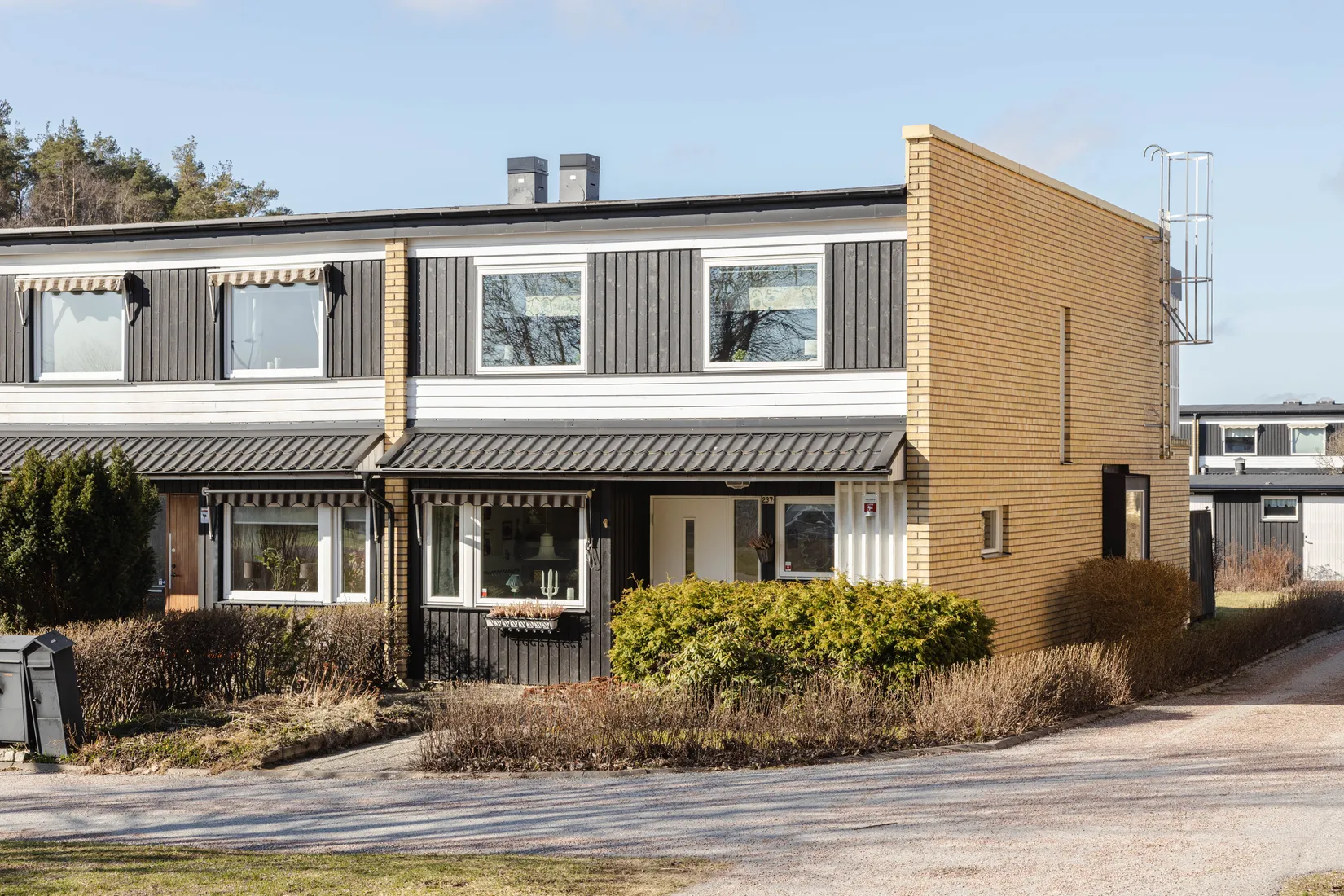 Radhus, Bandverksgatan 237, Bäckby, Västerås