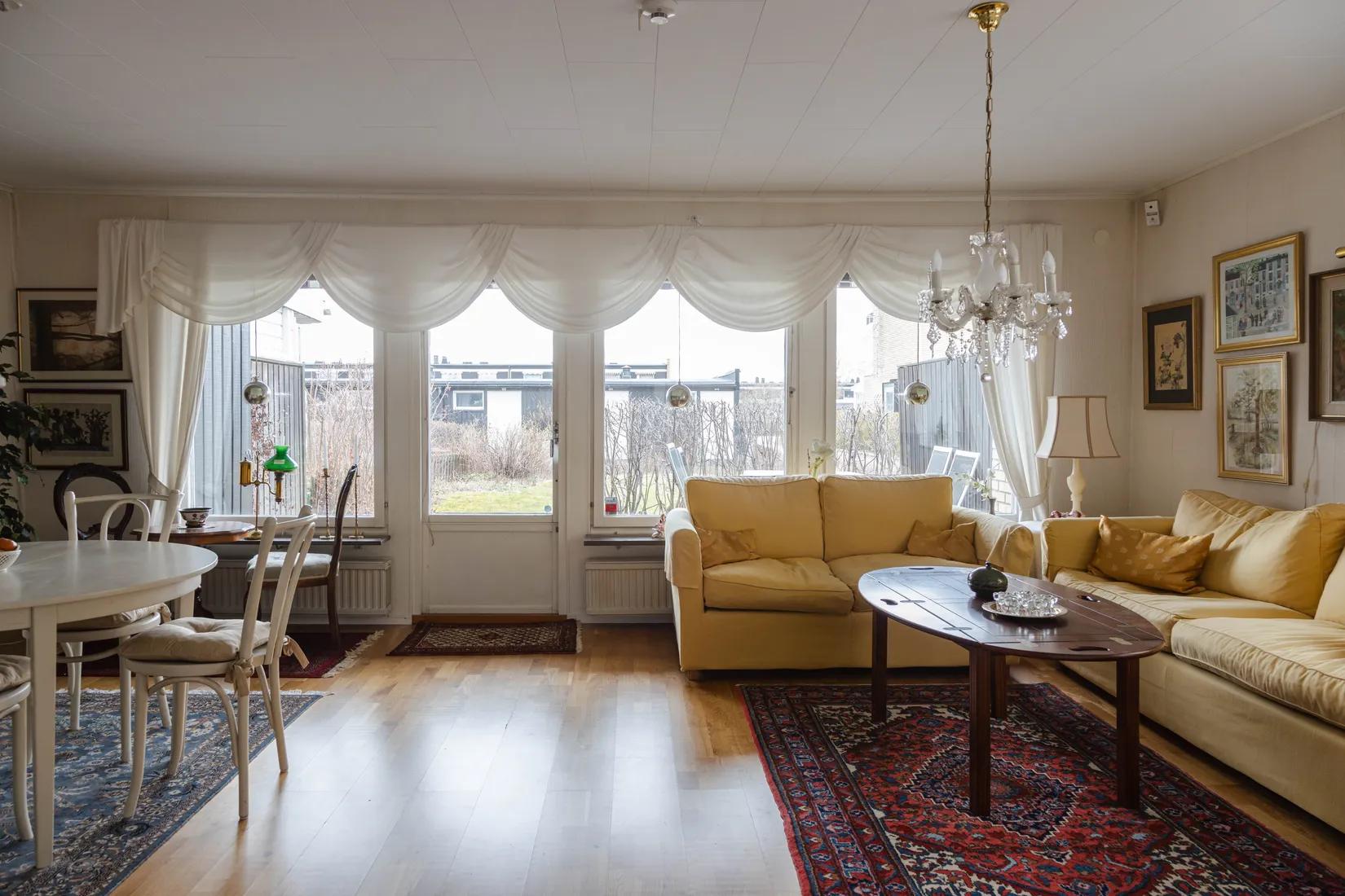 Radhus, Bandverksgatan 237, Bäckby, Västerås